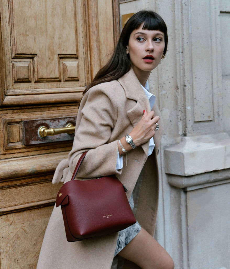 1FL1018-080 [FLEURON] Medium Swann Bordeaux #MAF06VG1629BGD (EU)
