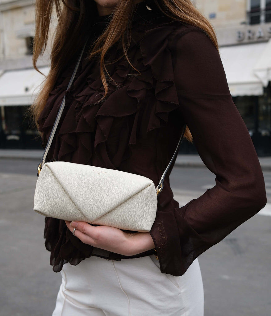 1FL1018-112 [FLEURON] Mini Trinity Creme #MAF09VG0604CRM (EU)