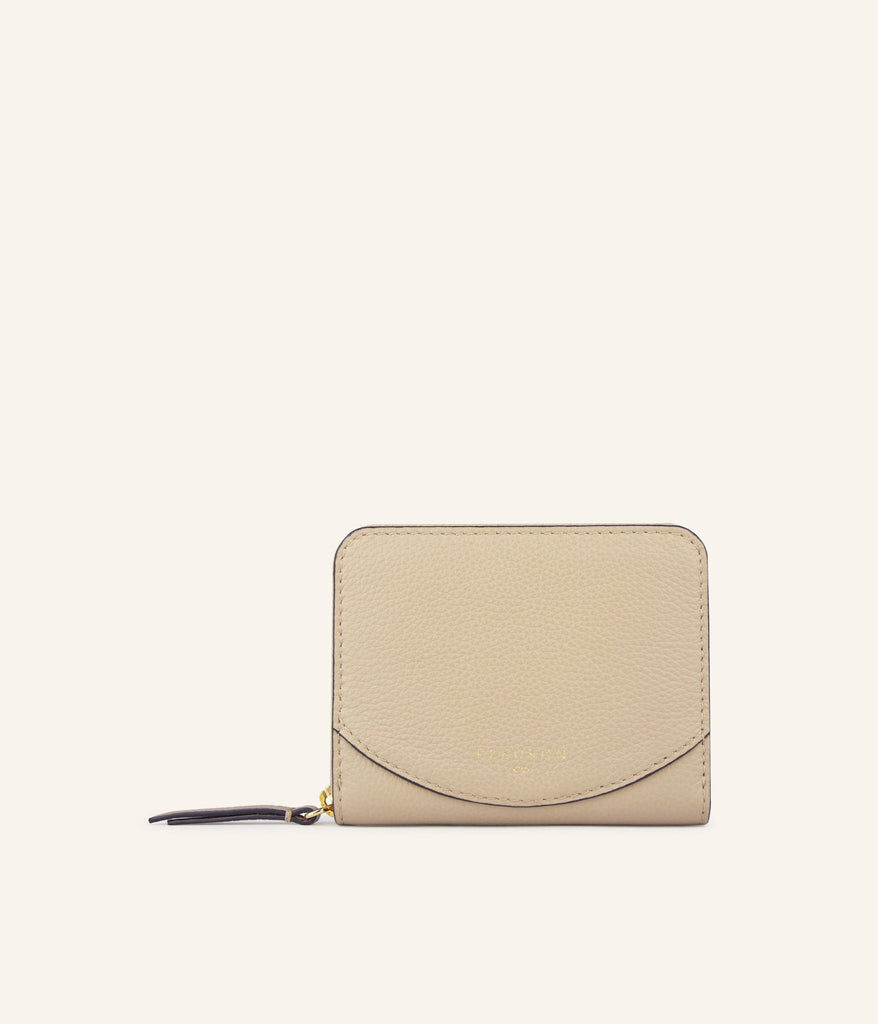 1FL1018-396 [FLEURON] Ora Small Sable #PMM05VG1214SND (EU)