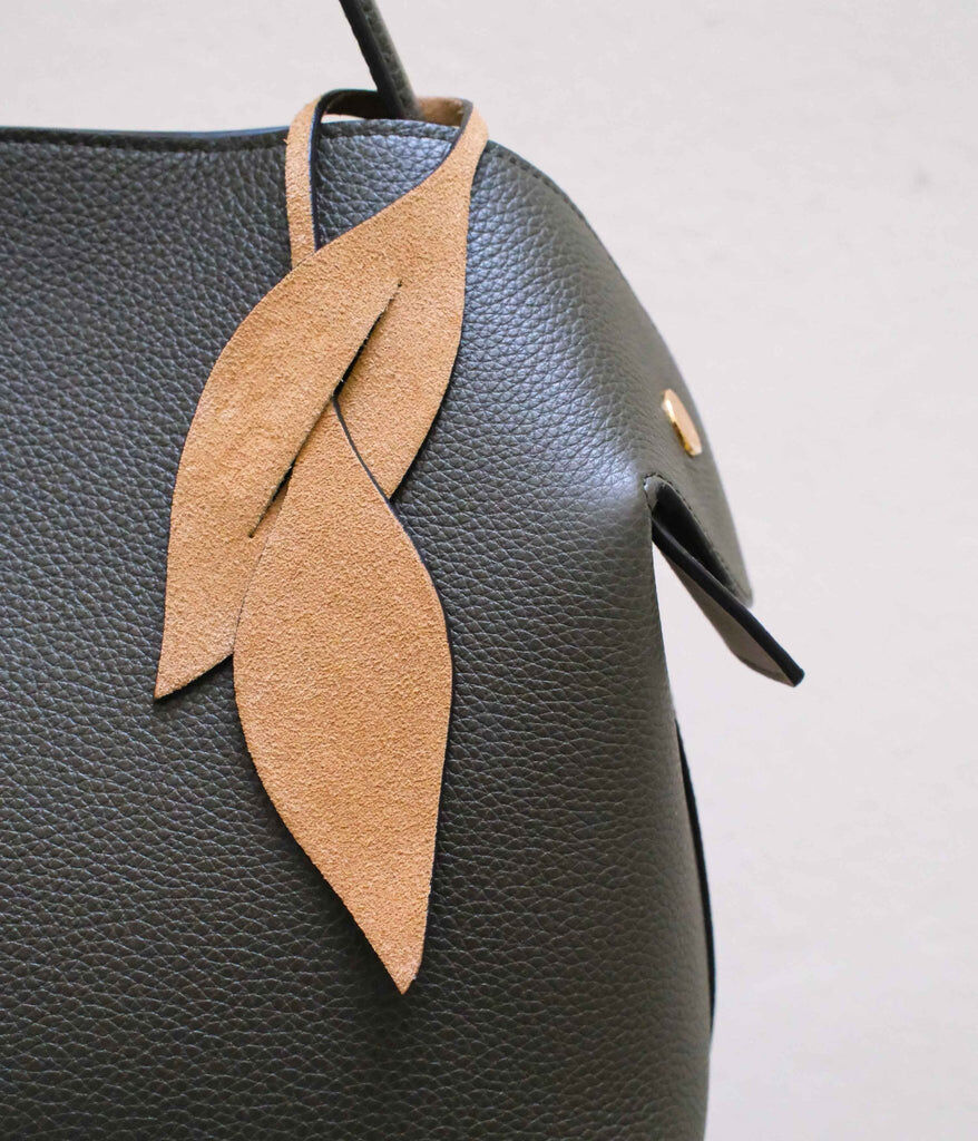 1FL1018-419 [FLEURON] Folia Suede Biscuit #PMM08SV1214BSC (EU)