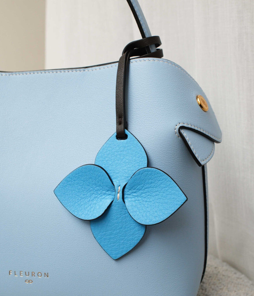 1FL1018-445 [FLEURON] Sia Bleu Caraibes #PMM09VL4134CRB (EU)