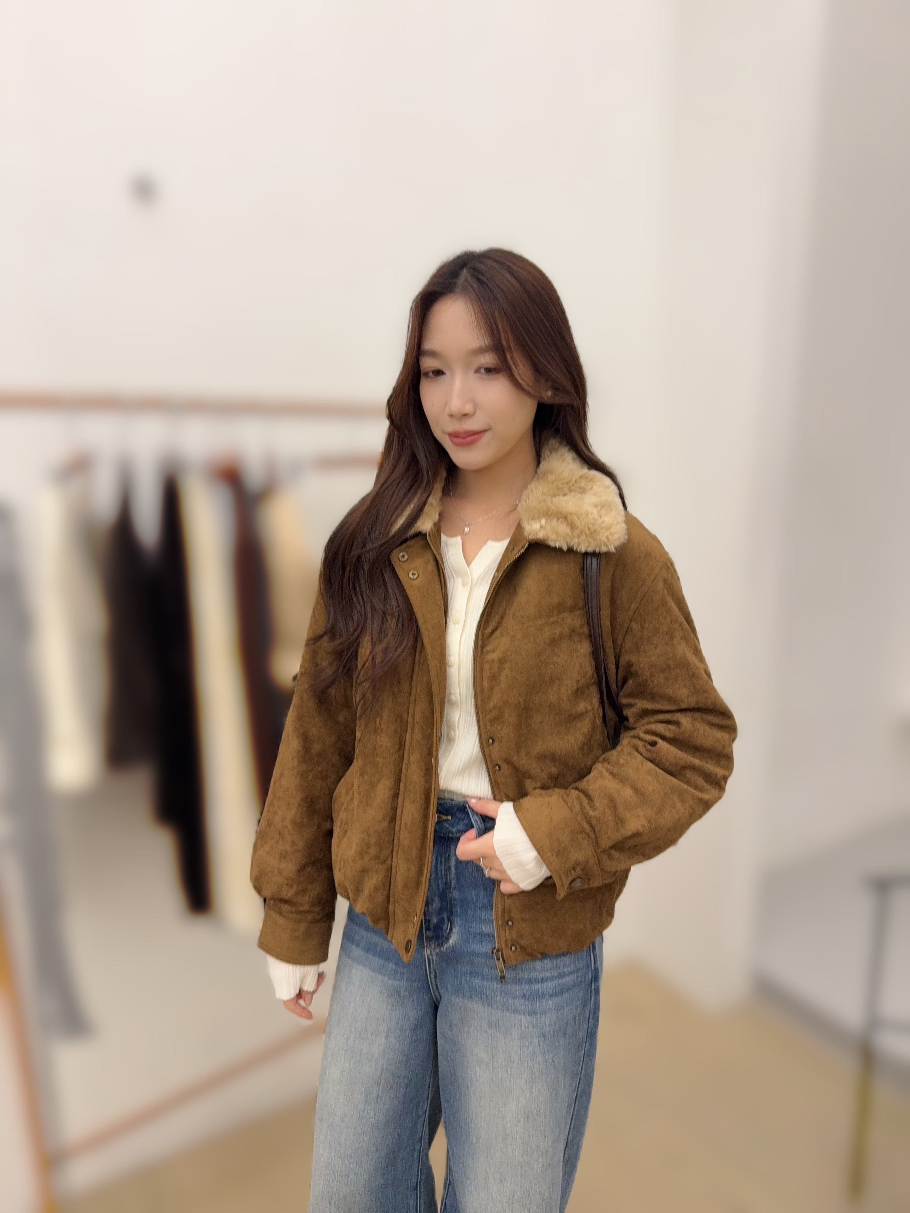 DS22  鴨絨80% 胸 46 長21 $ 1099 (一口價) 校長價