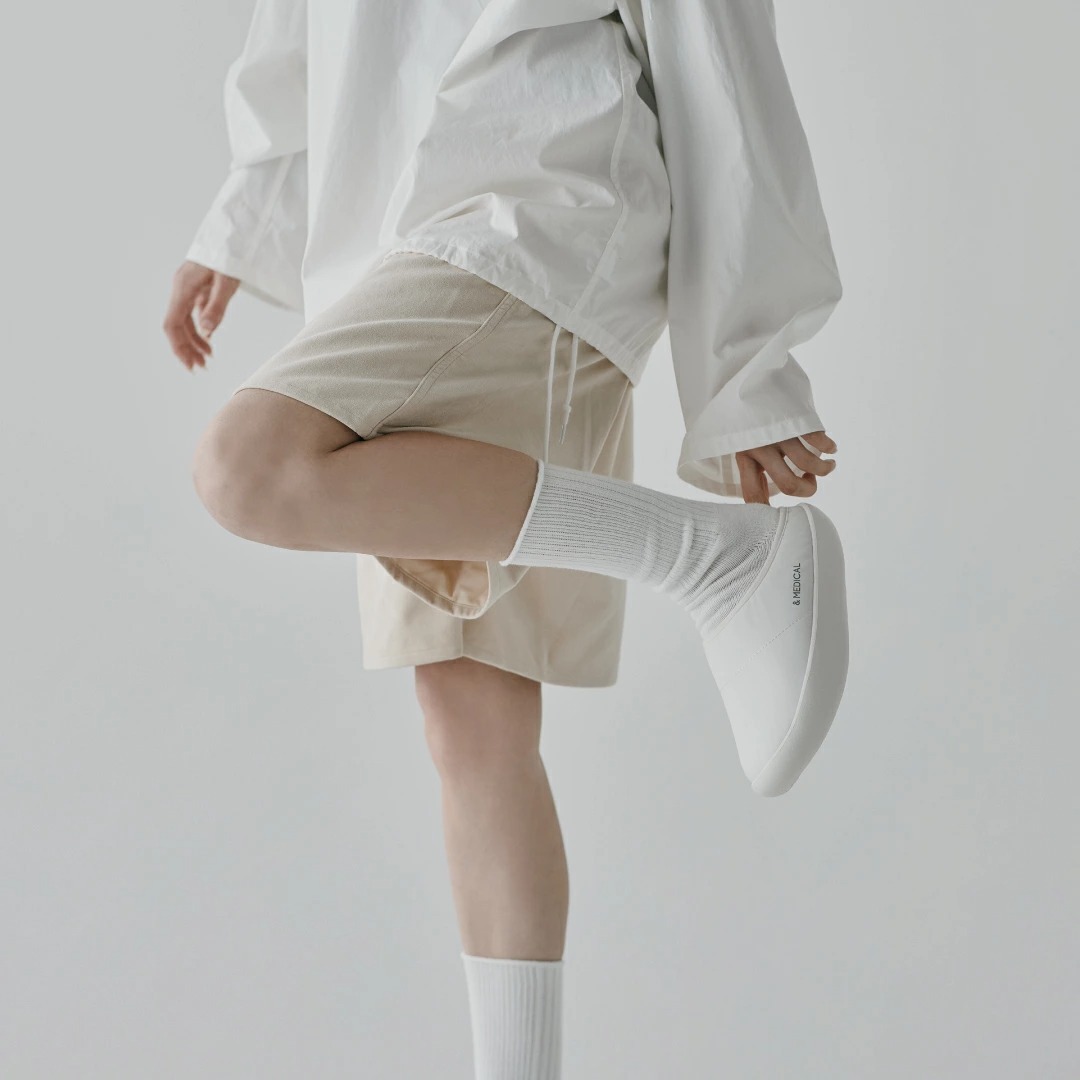 日本 & MEDICAL Kamoleg 3.0 Slippers