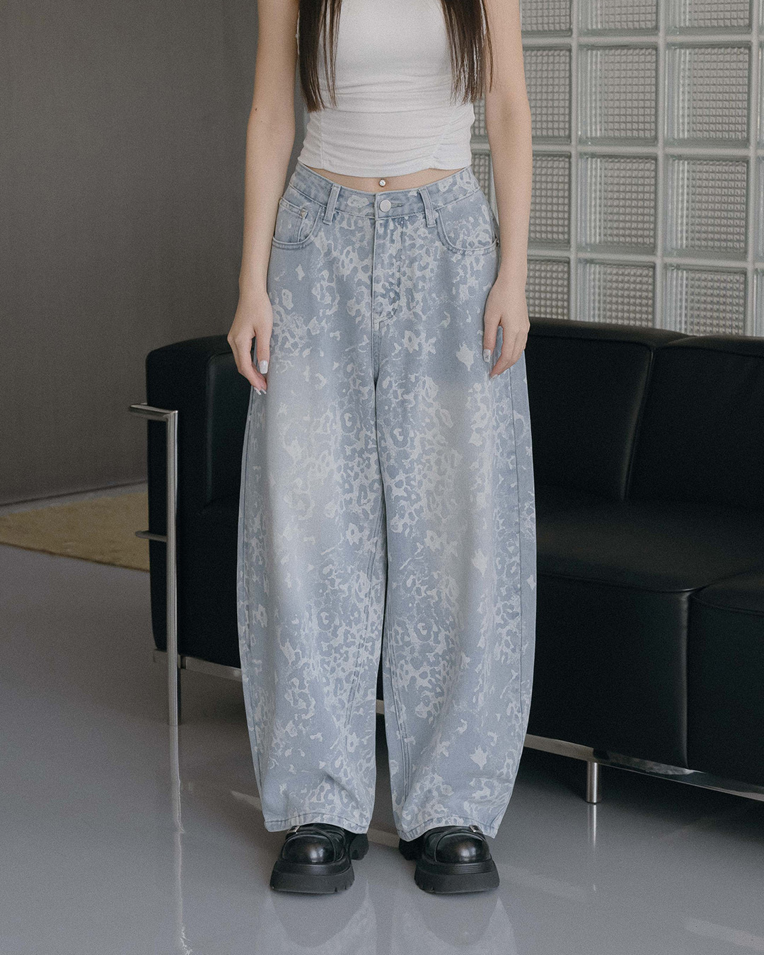 Low-rise leopard print denim curved-leg trousers – Available in two colors – Sizes S/M/L【04011901】in stock+pre-order