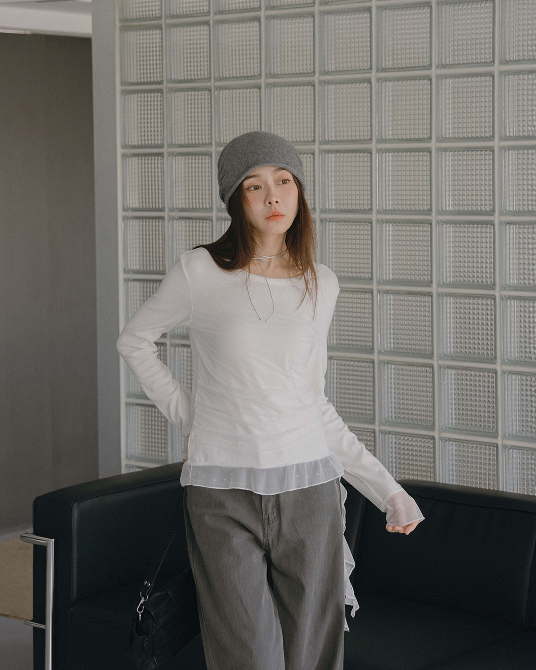 Round-neck top with mesh paneling and a ruffled hem【01200189】in stock+pre-order