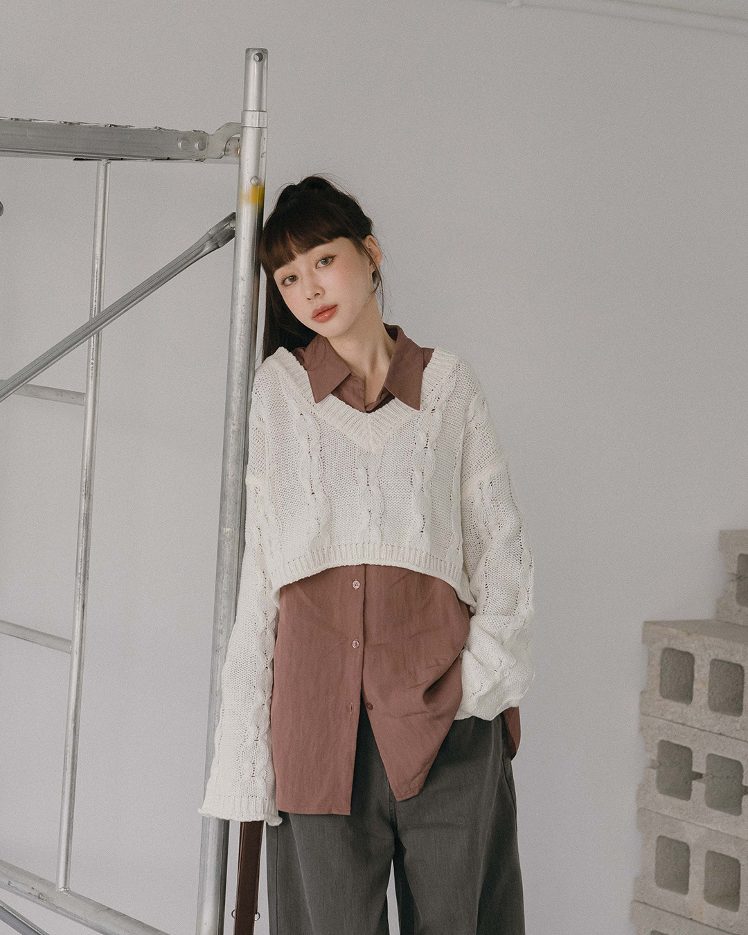V-Neck Cable-Knit Cropped Sweater - White【01013589】in stock+pre-order