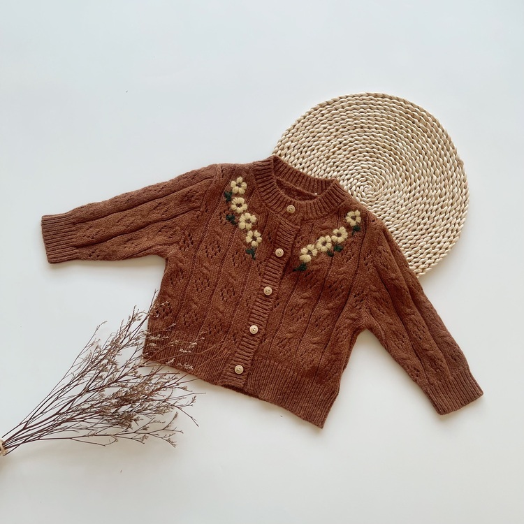 刺繡小花針織外套