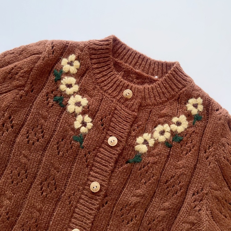 刺繡小花針織外套