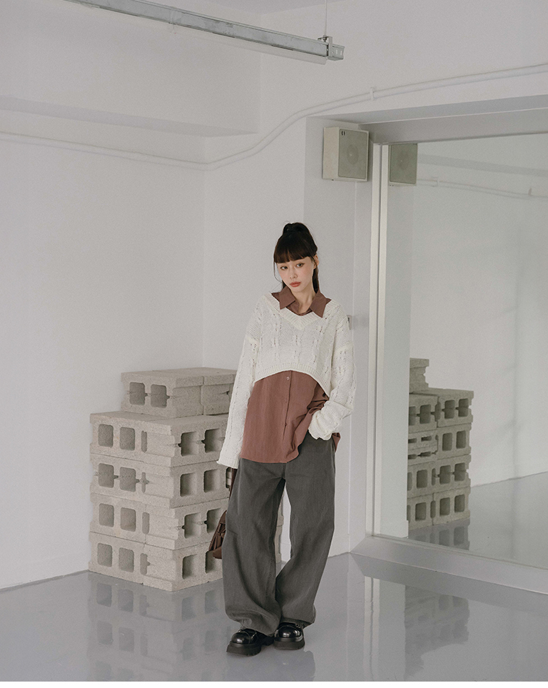 V-Neck Cable-Knit Cropped Sweater - White【01013589】in stock+pre-order