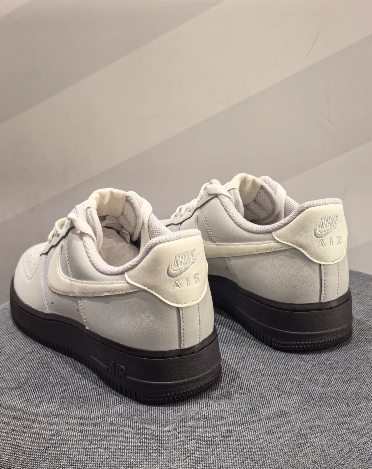 男鞋 NIKE AIR FORCE 1 '07 白霧黑 皮革 復古 經典 休閒鞋【FJ4146-007】AF1