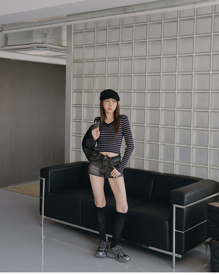Simple plain ruffled knee-high slouch socks, available in four colors【07110631】in stock+pre-order