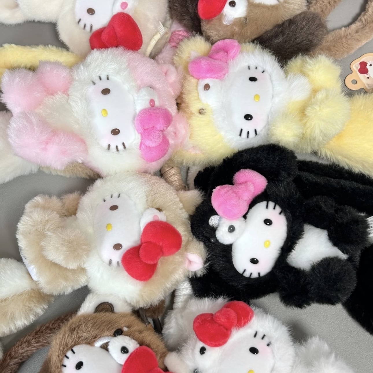 SANRIO 治癒森林 盲盒 毛茸茸尾巴 吊飾 HELLO KITTY 三麗鷗