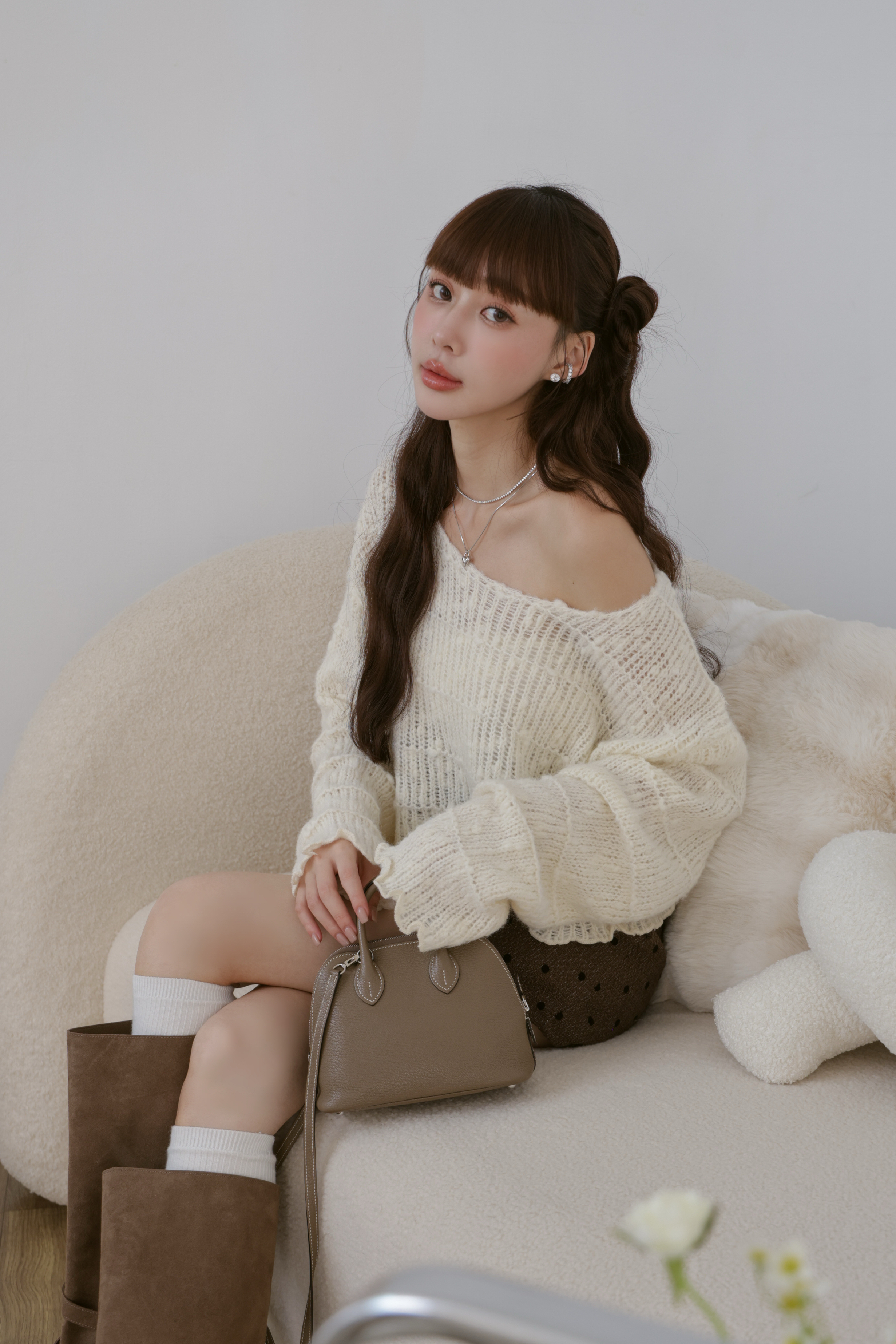 毛球感捲捲邊短版上衣 S23  #WINNIE清單