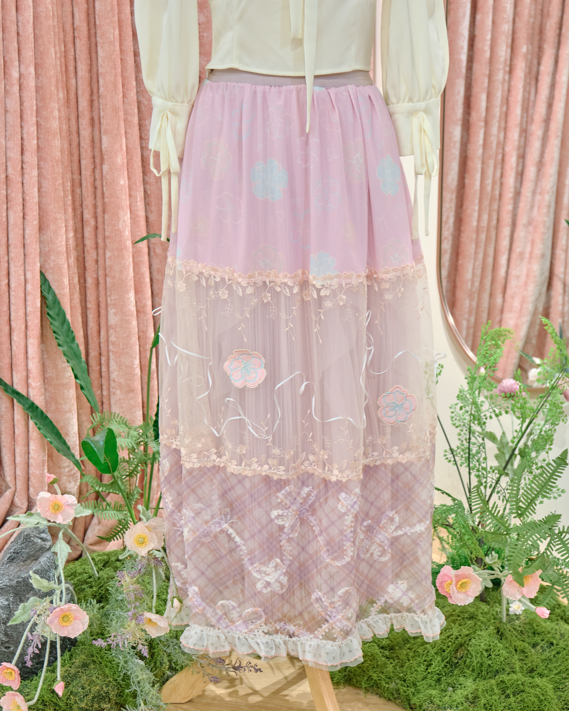 14079 Spinning Bloom Midi Skirt