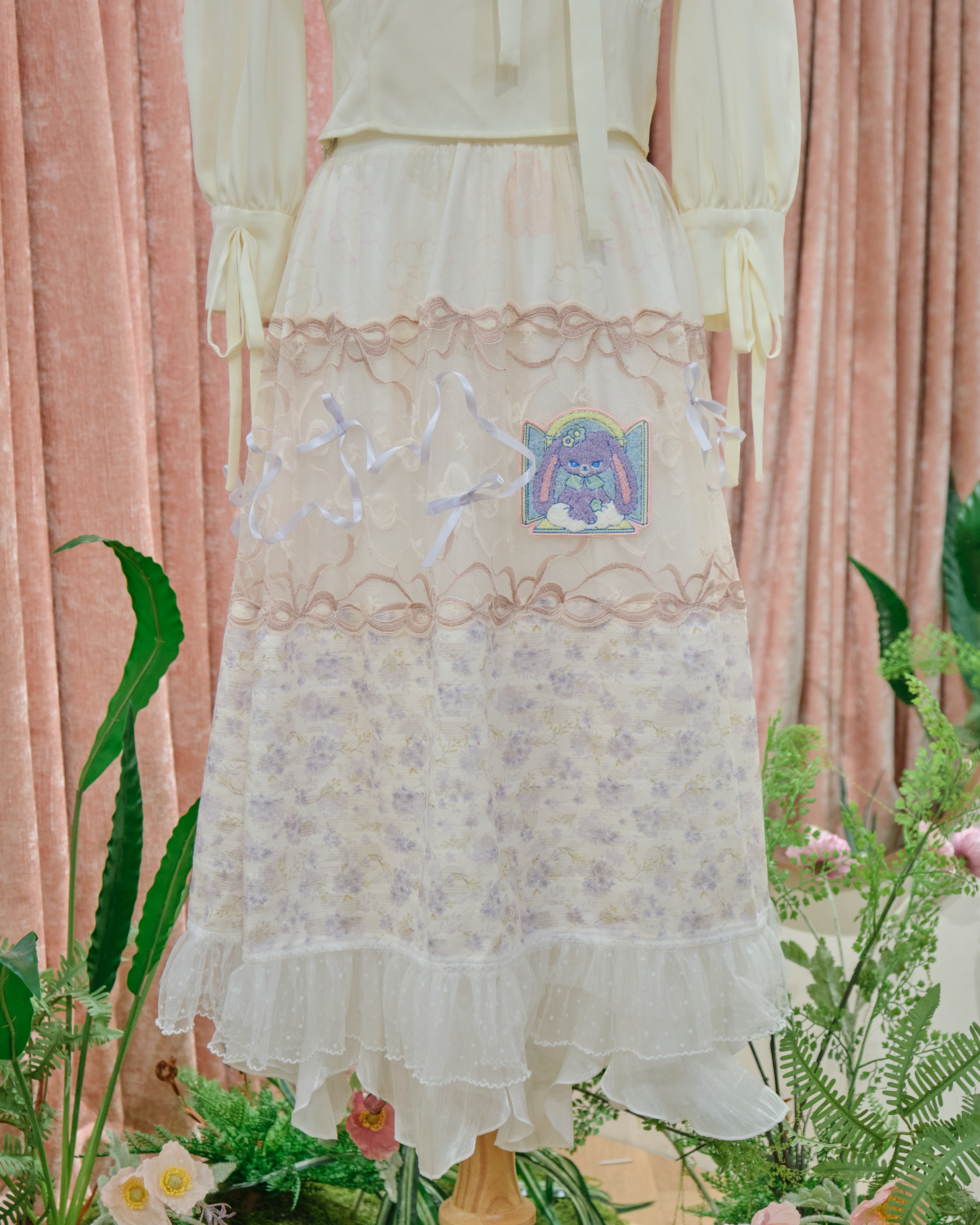 14077 Spinning Bloom Midi Skirt
