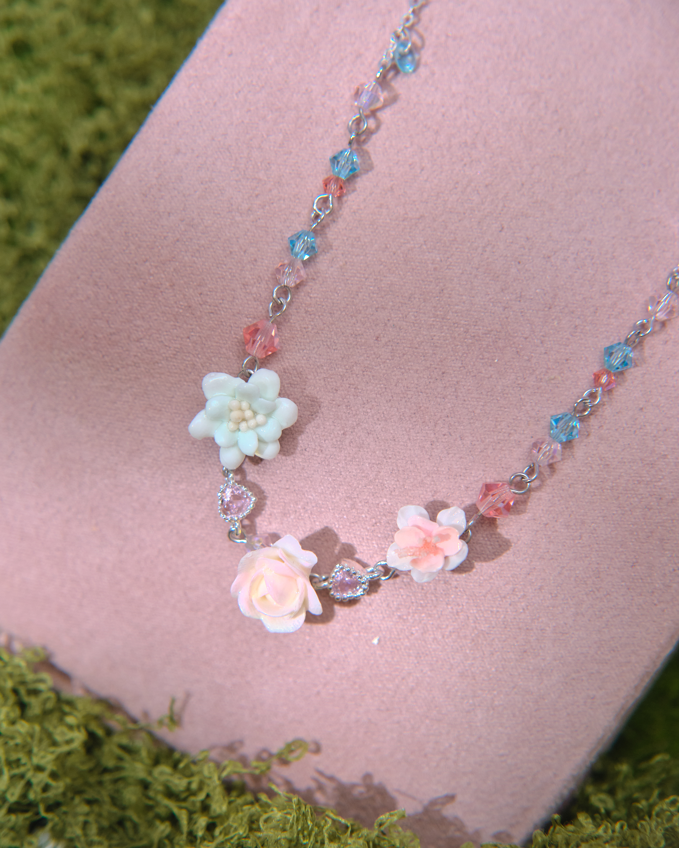 14070 Soft Gleam Short Necklace