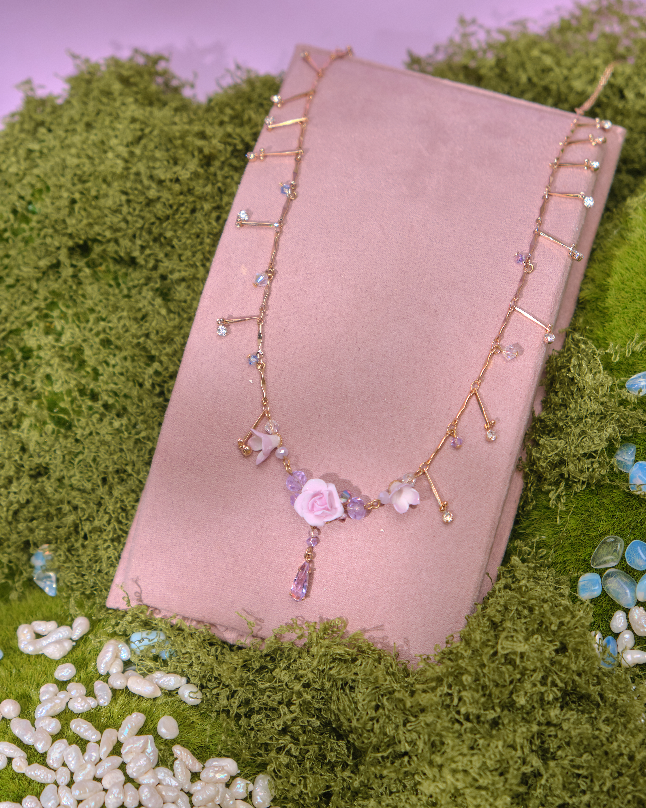14066 Soft Gleam Short Necklace
