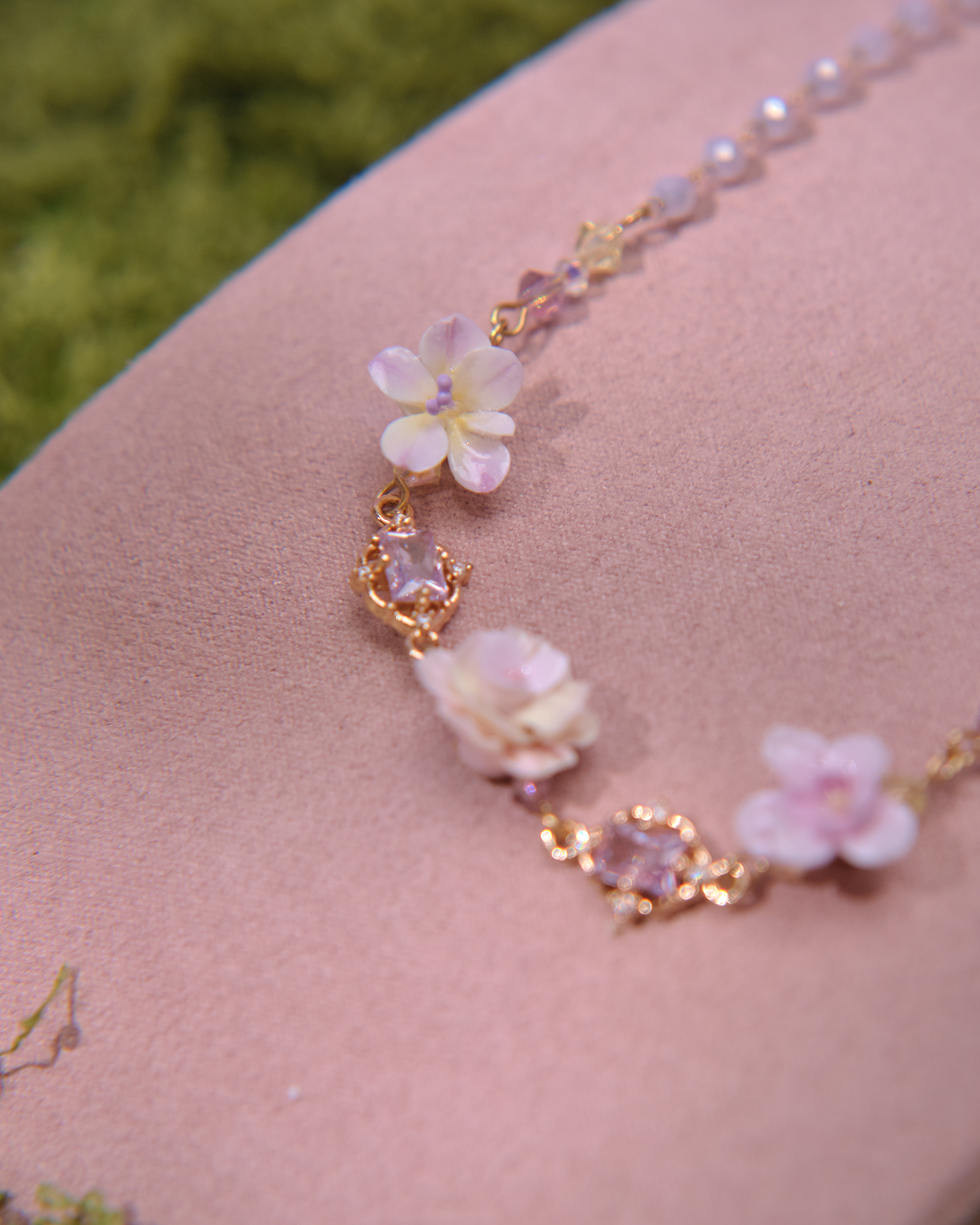 14065 Soft Gleam Short Necklace
