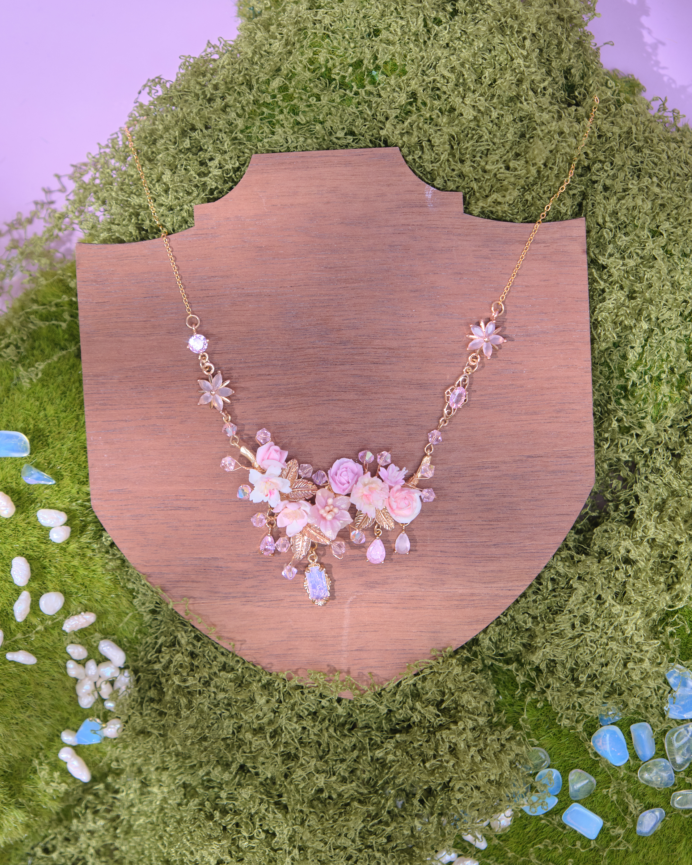 14059 Picnic Bouquet Necklace