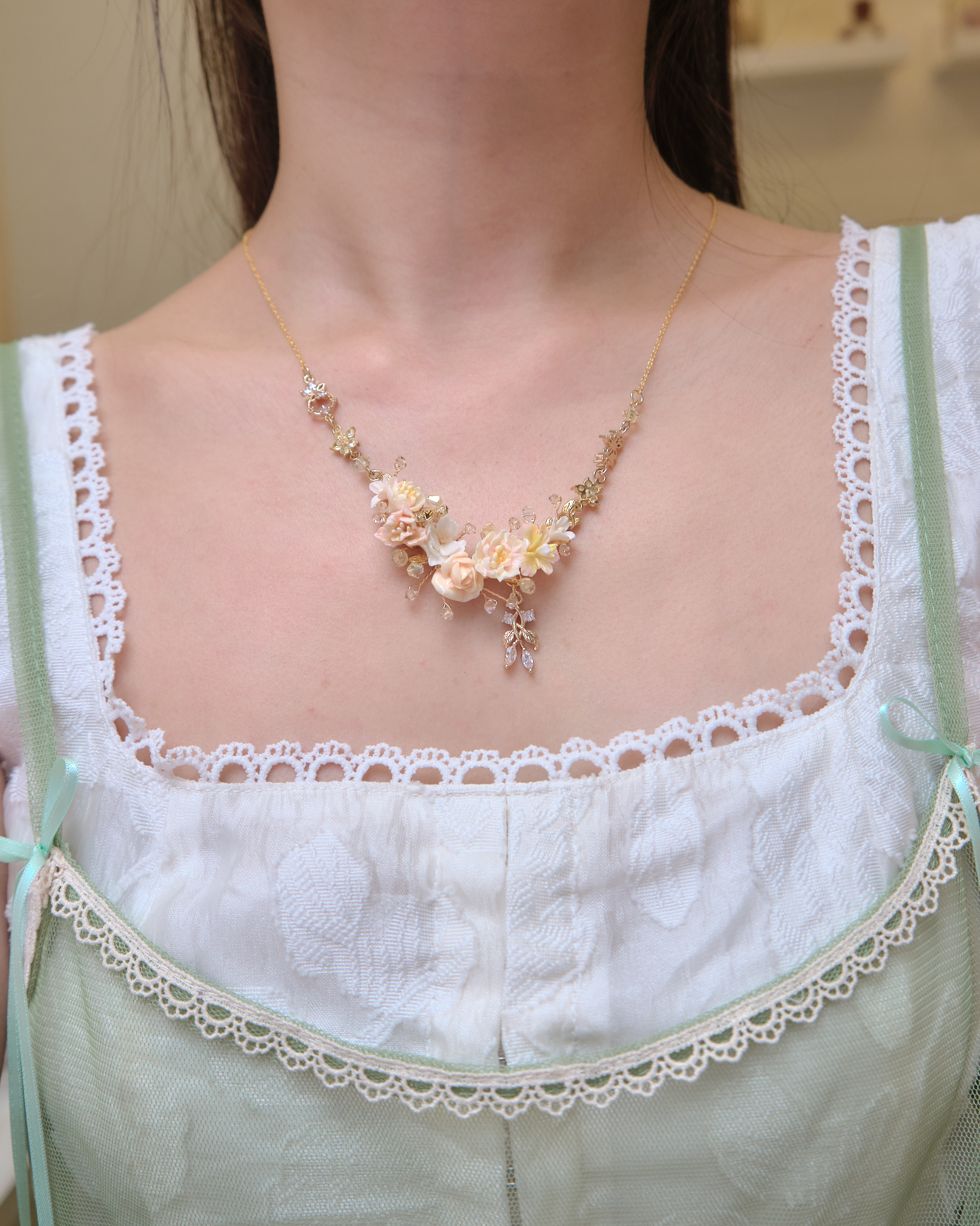 14058 Picnic Bouquet Necklace
