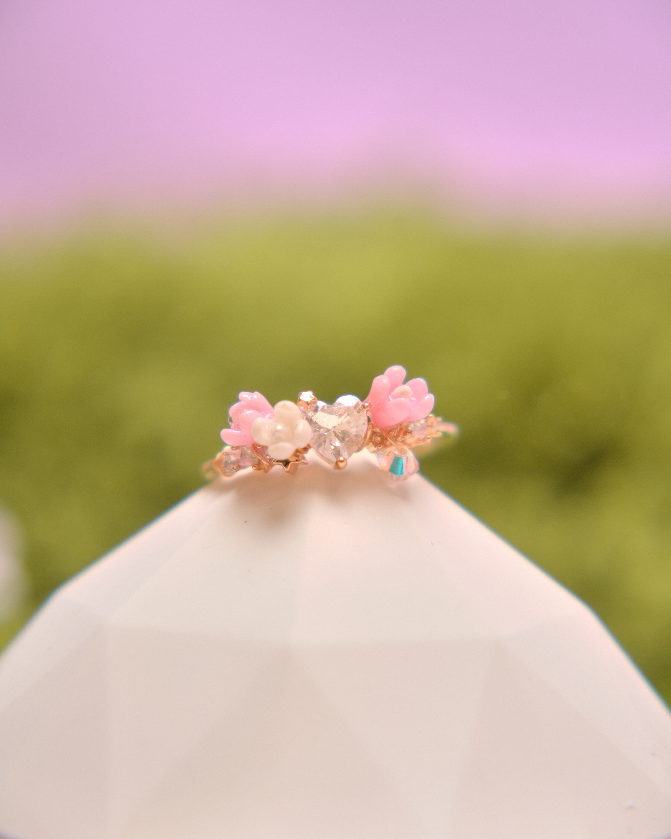 14041 Garden Gleam Adjustable Ring