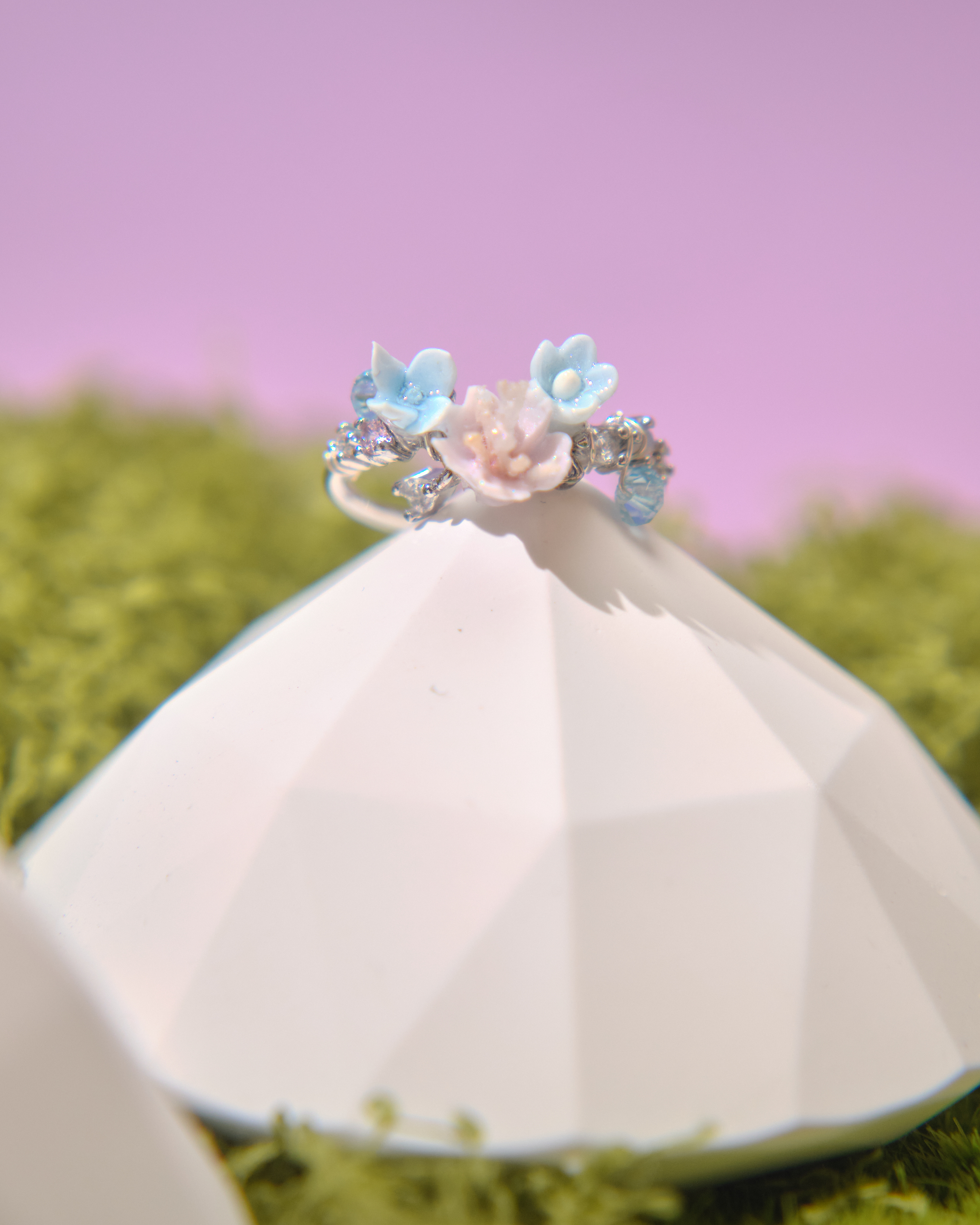 14046 Garden Gleam Adjustable Ring