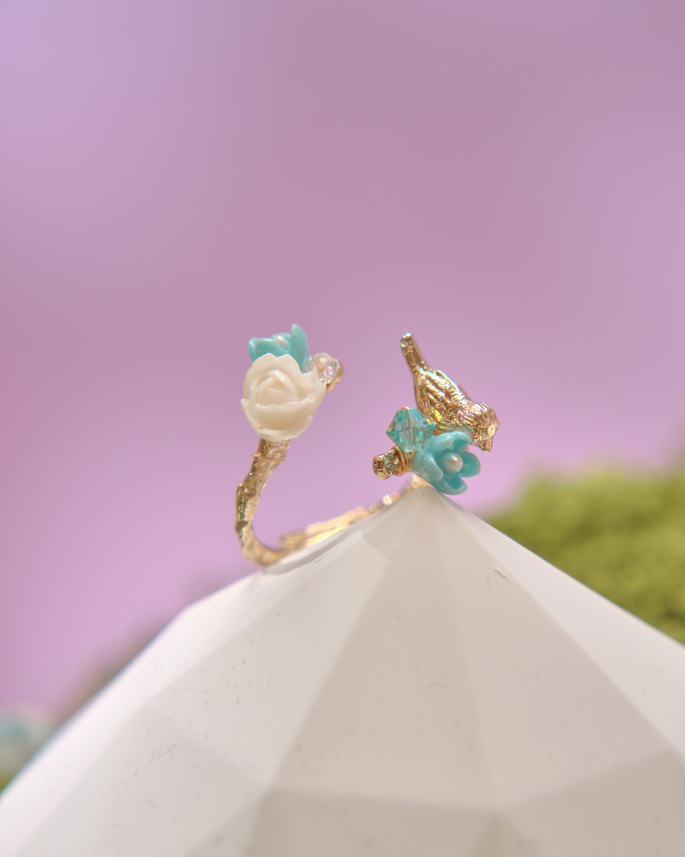 14048 Garden Gleam Adjustable Ring