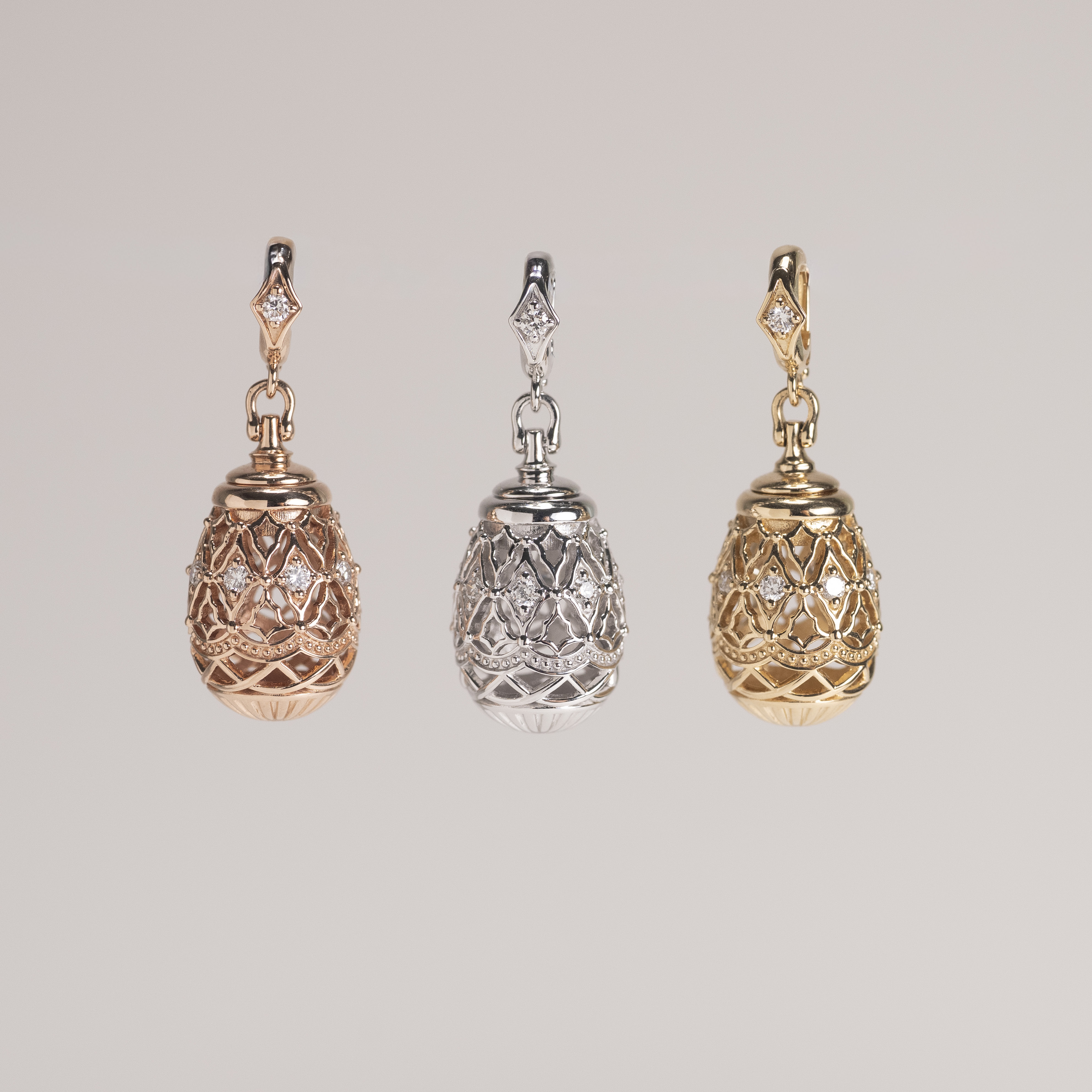 18K The Aura Scent Jewellery Diamond Pendant