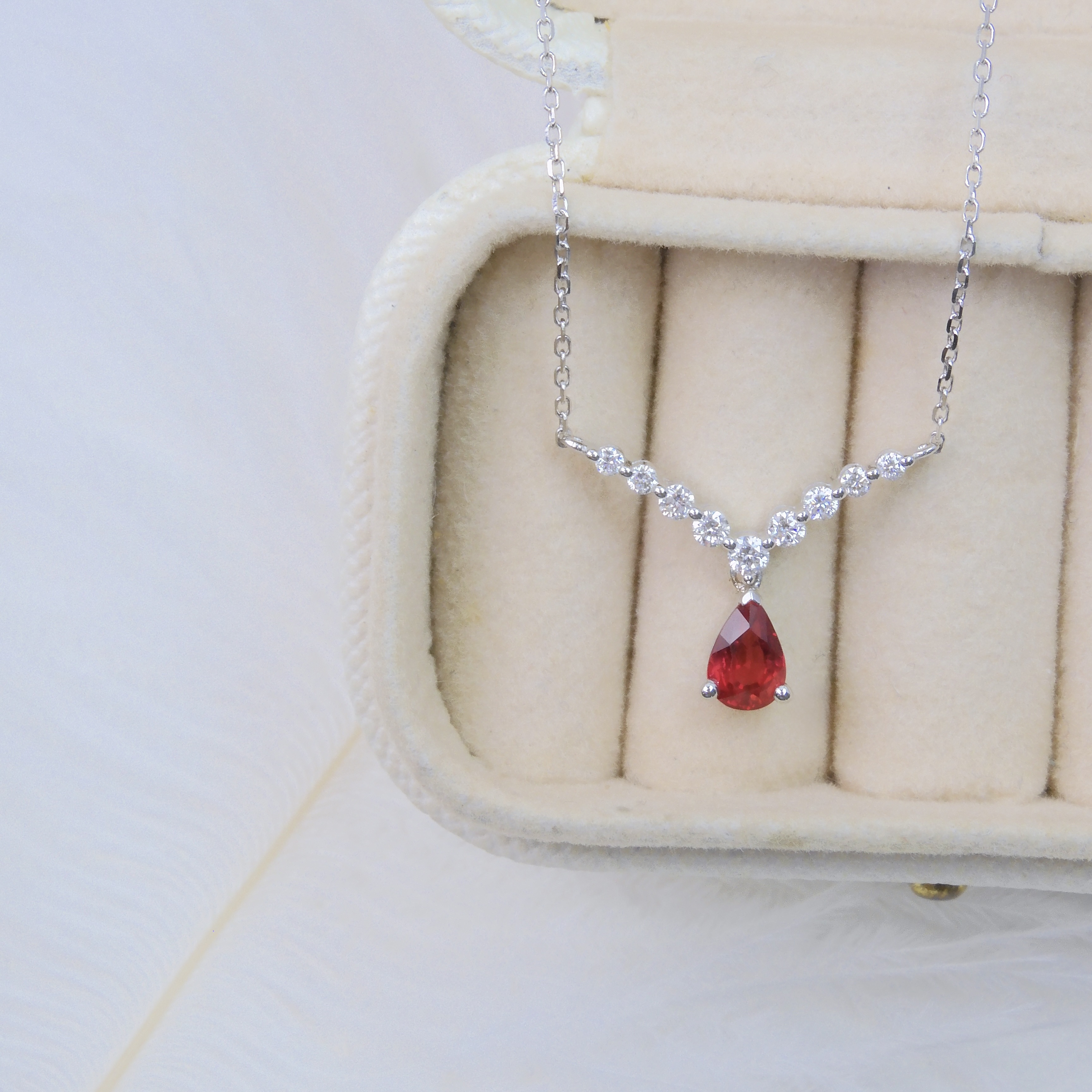 Bespoke 18K Gold 0.58ct Ruby Necklace (With Certificate)