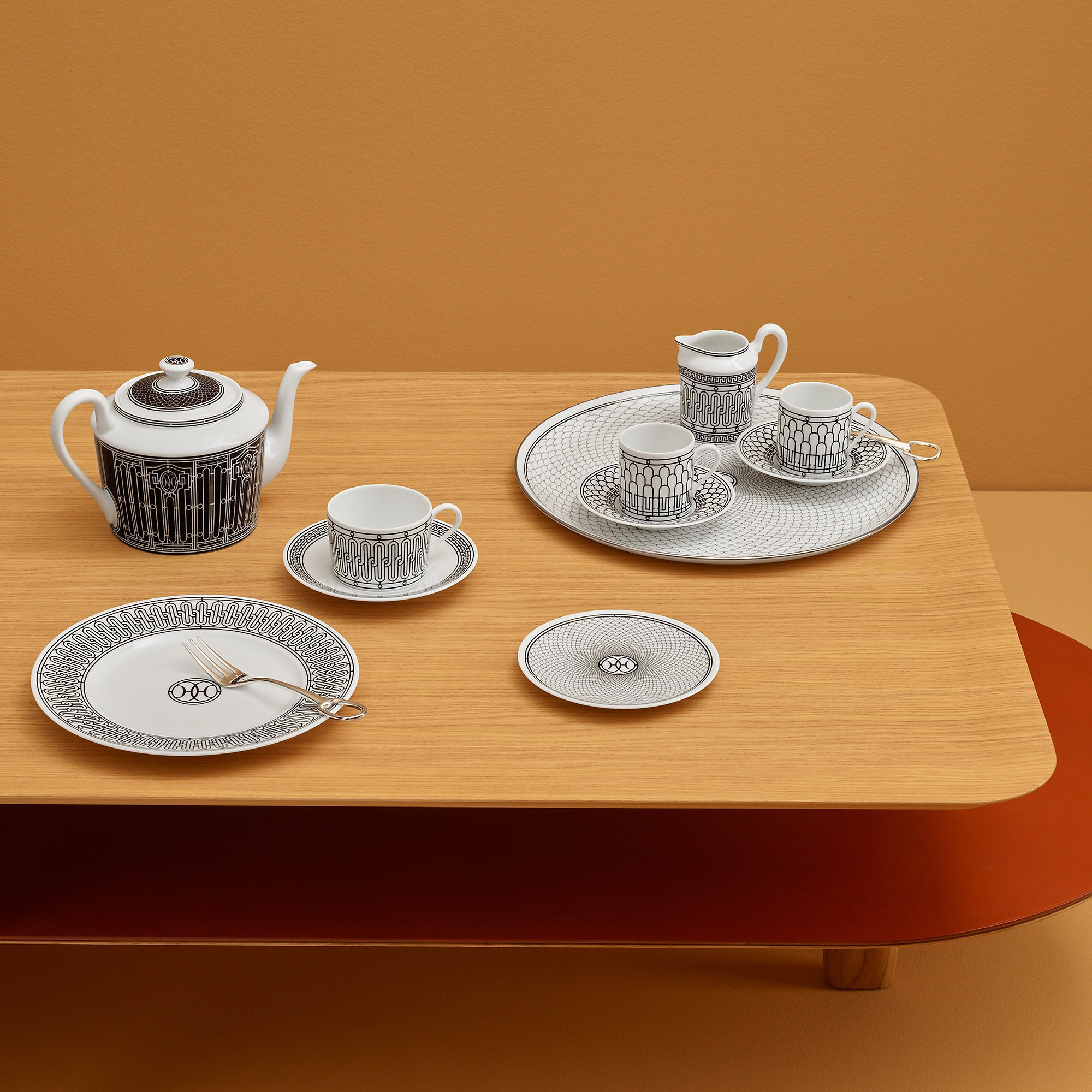 Hermes H Deco tea cup and saucer