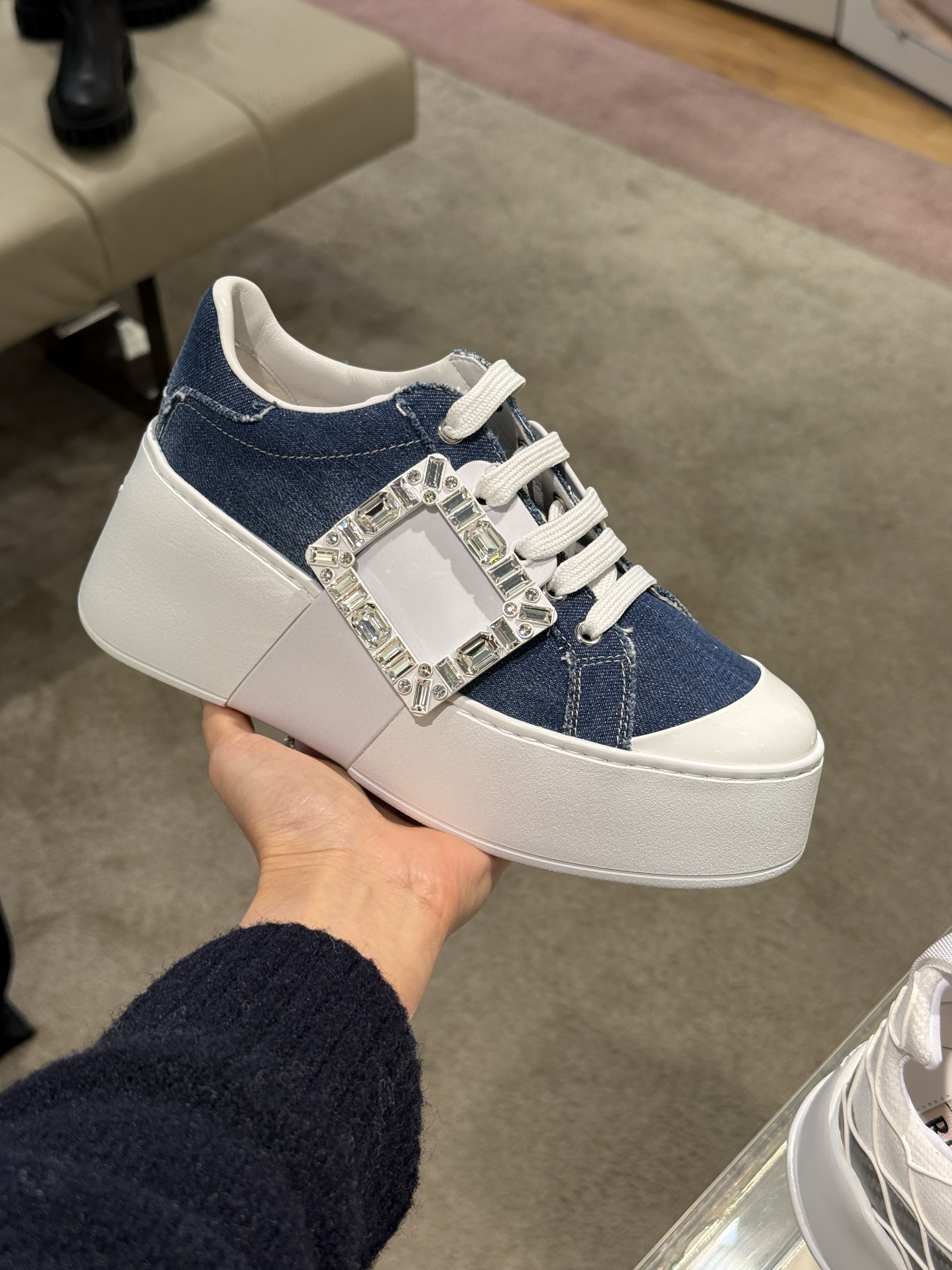 Roger Vivier viv skate high thick strass sneakers denim