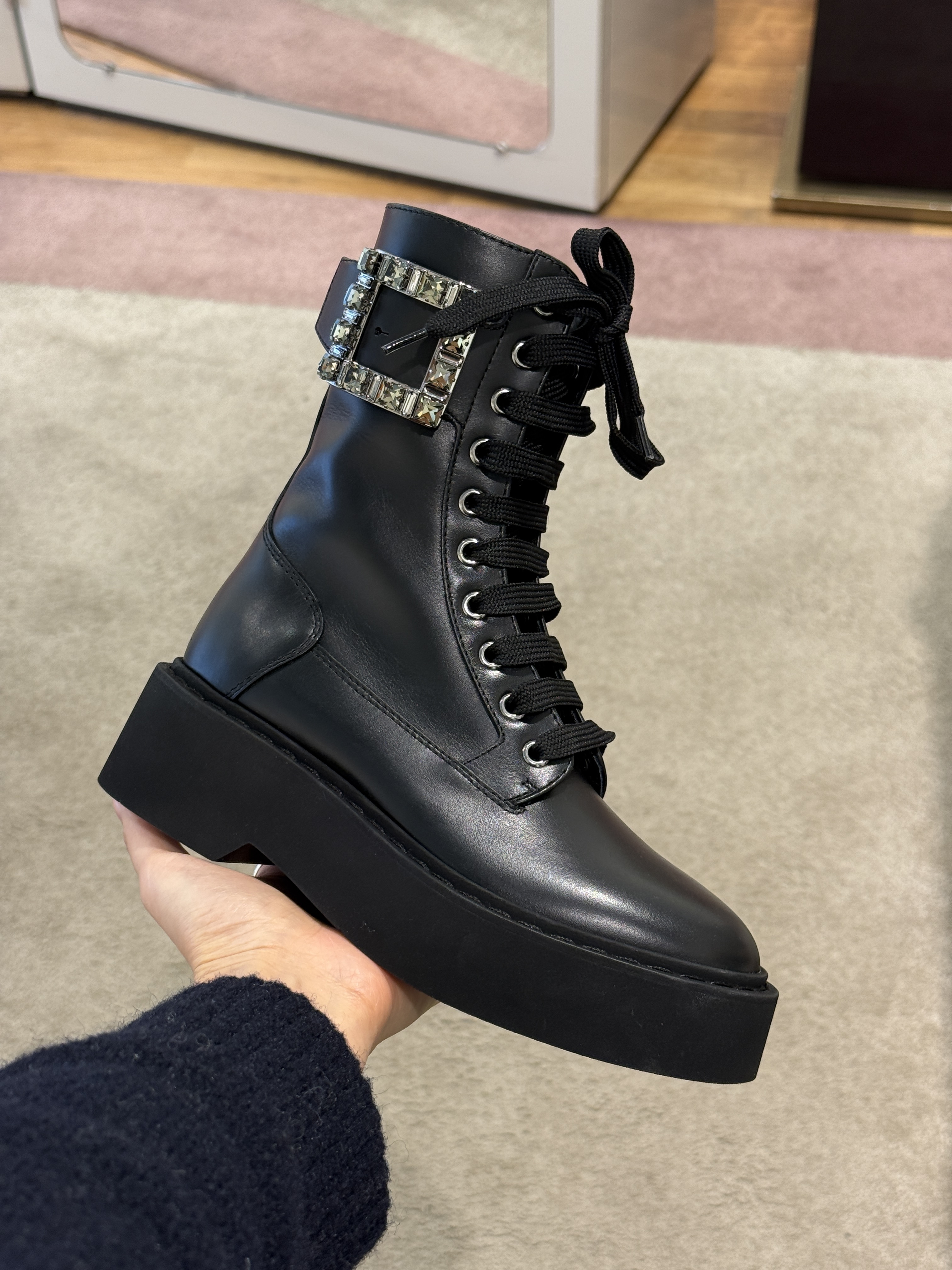 Roger Vivier viv rangers high strass lace up  boots black