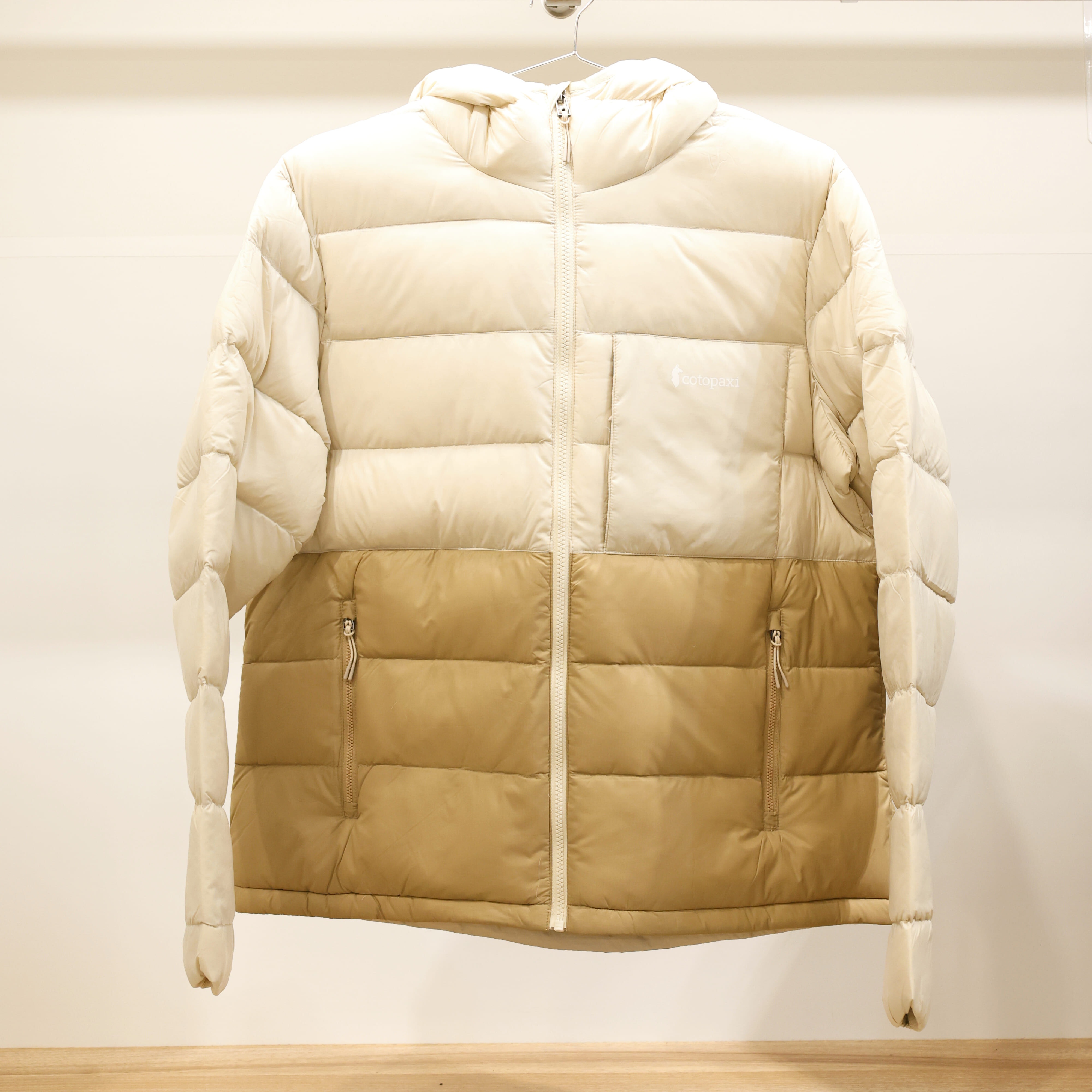 Cotopaxi 女款 Fuego Max 連帽羽絨外套 F25496W1449