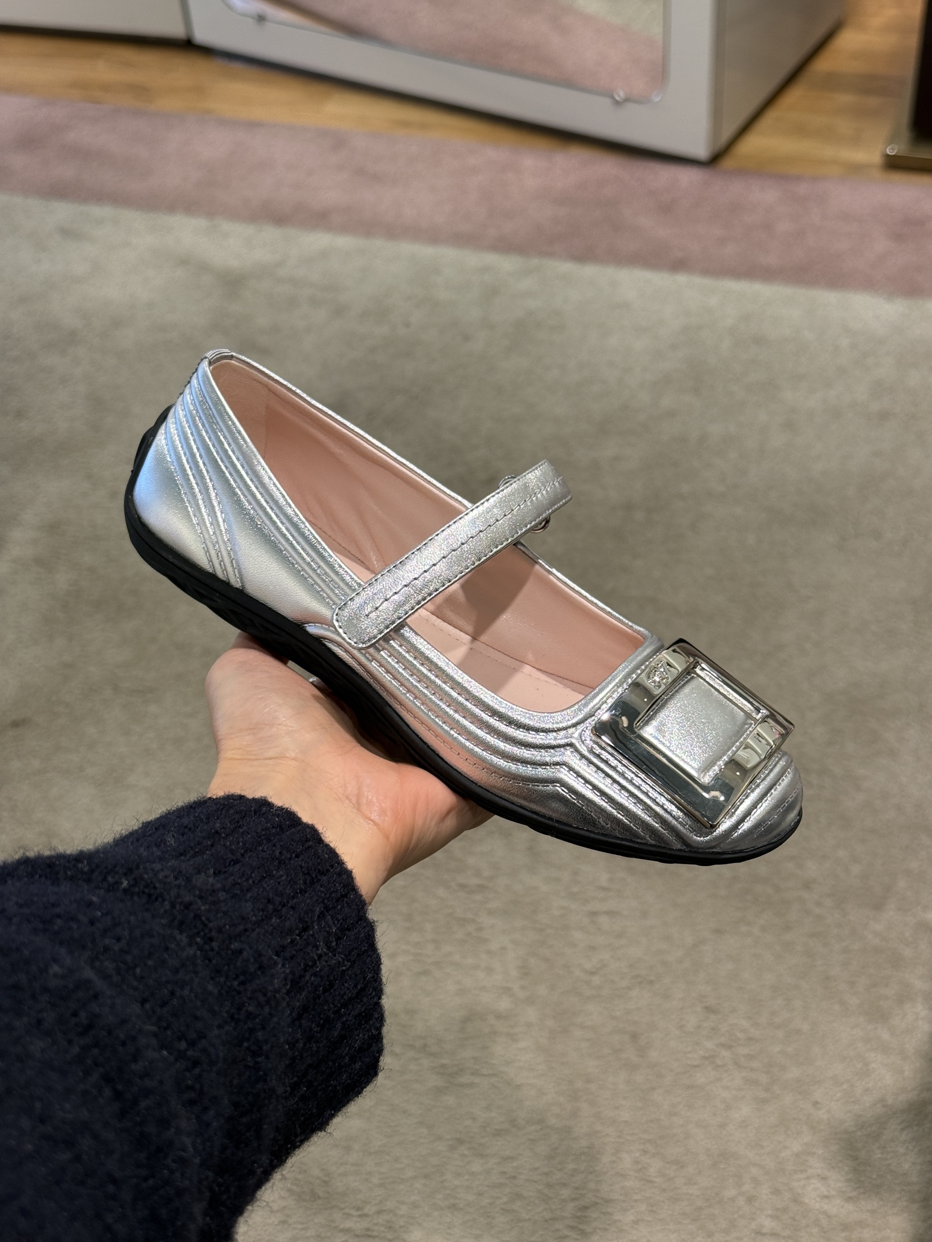 Roger Vivier viv low mary jane sneakers flats