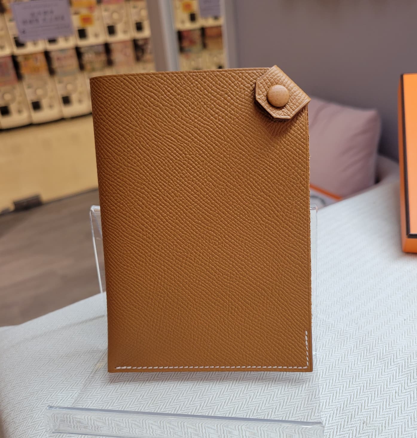 HERMES Tarmac PASSPORT HOLDER  gold