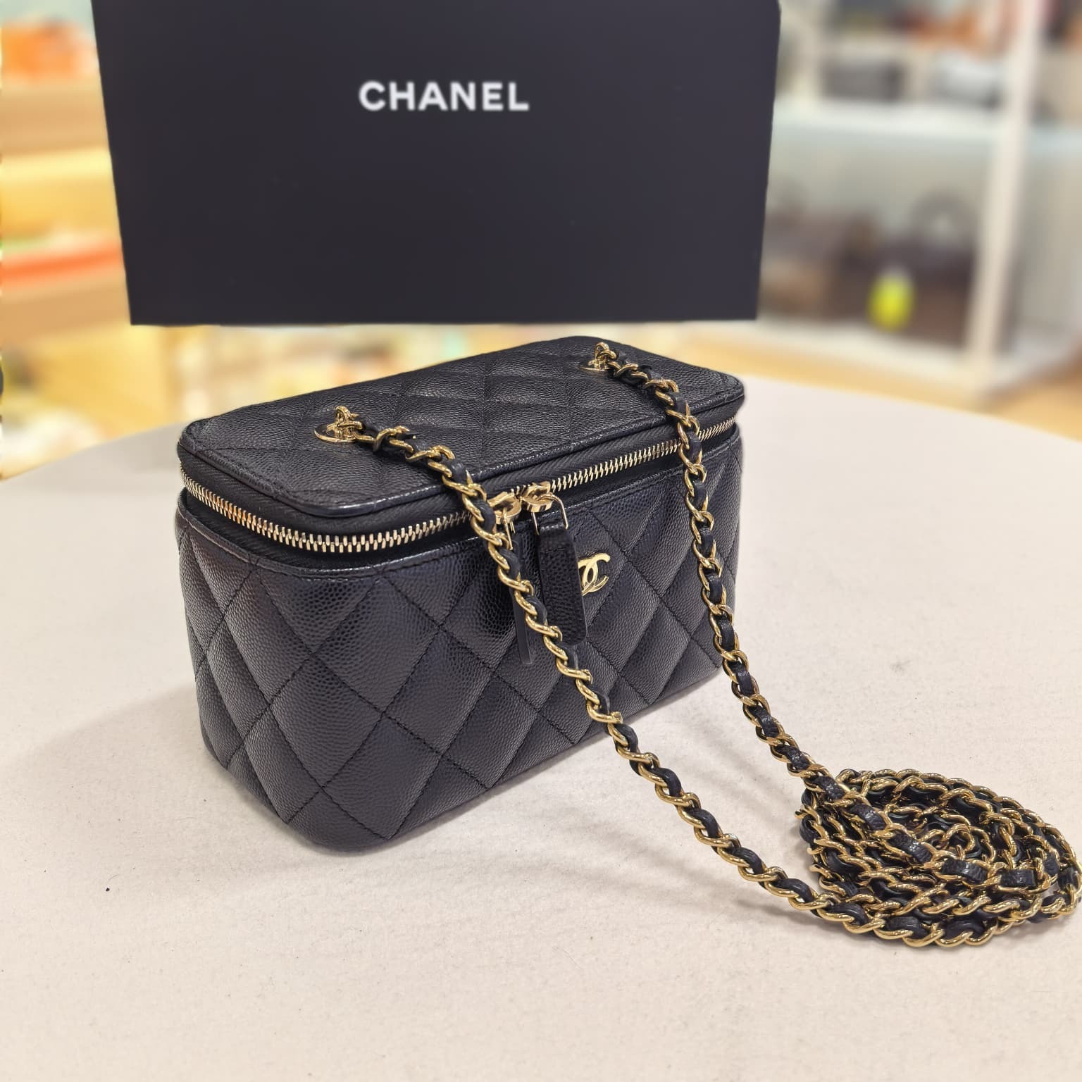 99%NEW二手CHANEL長盒子, AP1341, 黑色荔枝皮淡金扣, #香榭站正品