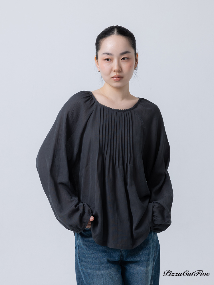 寬襬壓褶長袖上衣