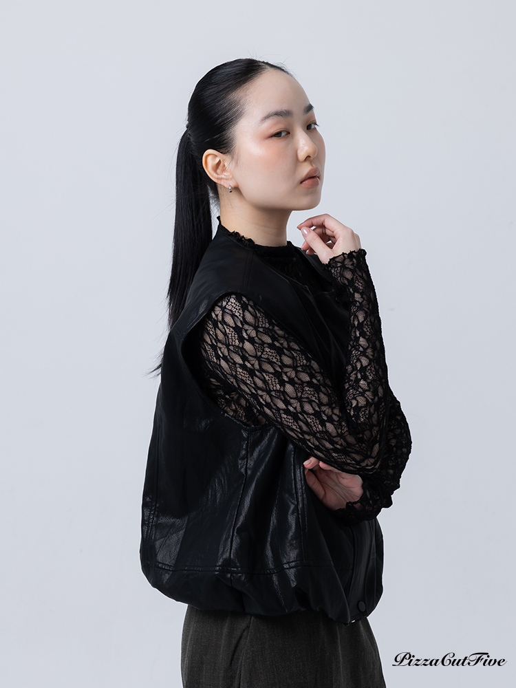 柔軟的人造皮革背心