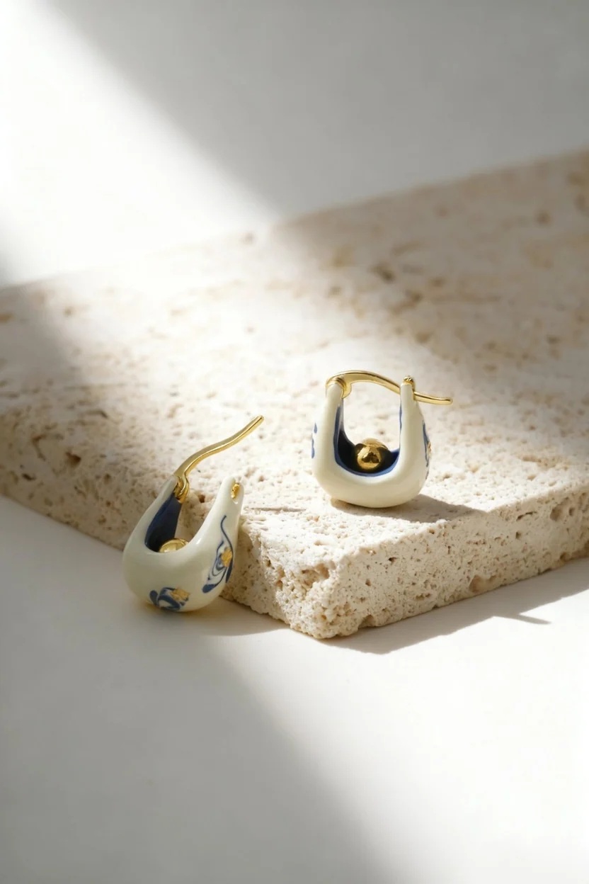 EP Stellar Tide Hoop Earrings — White · Small (SE001-1)