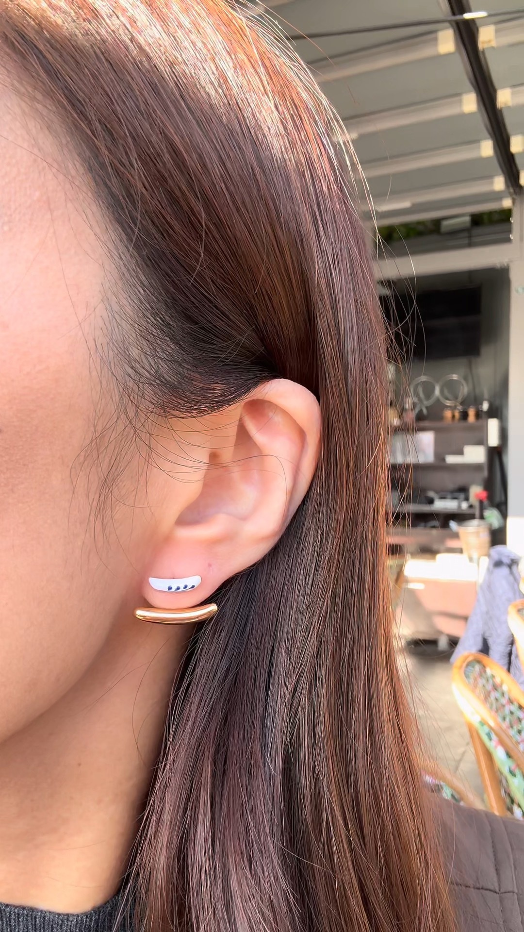 EP Varia Front-and-Back Earrings — White (VE004-1)