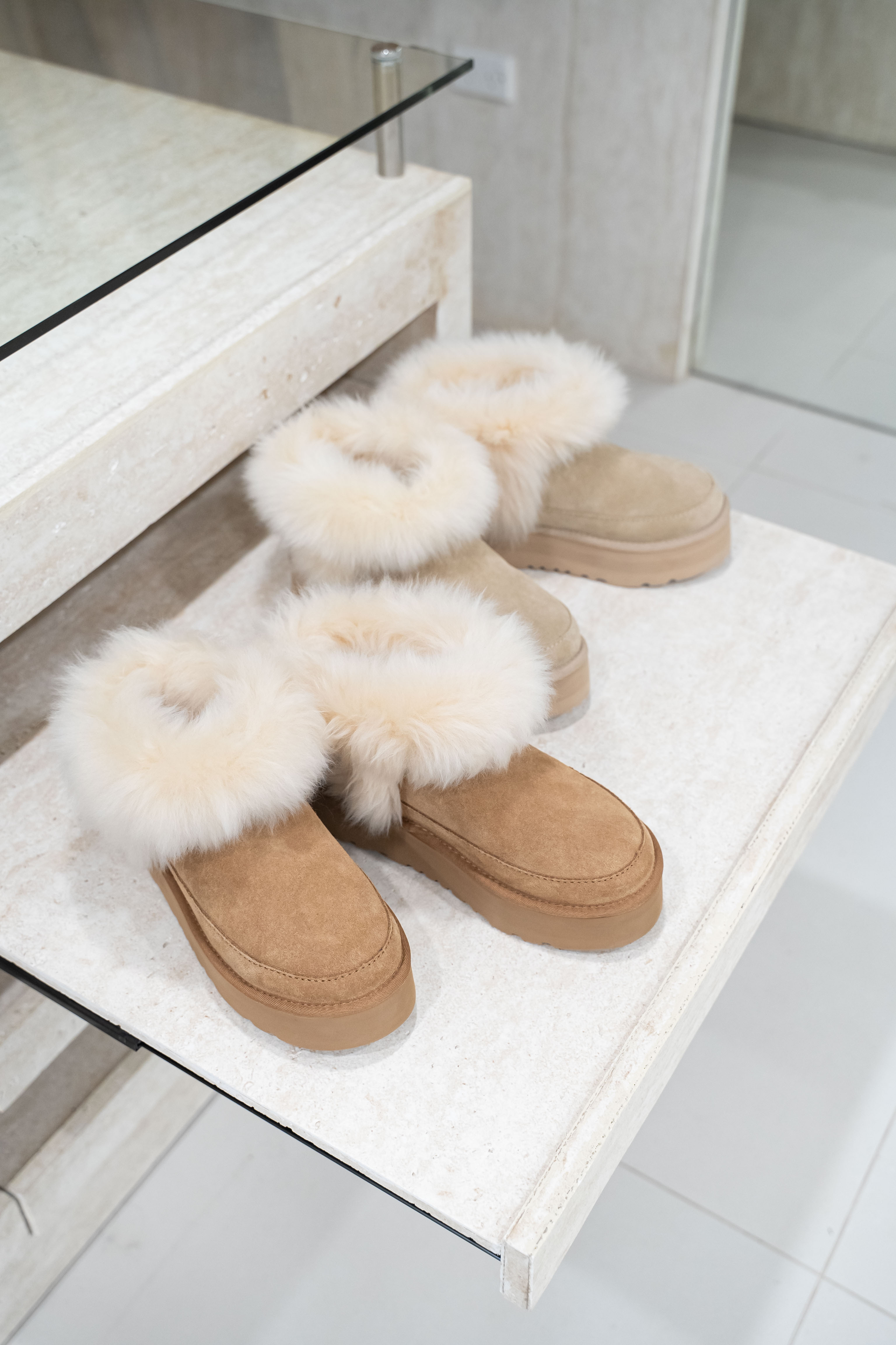 【2色入】 UGG Ozlana 2026AW Classic Ultra Mini Platform Chalet