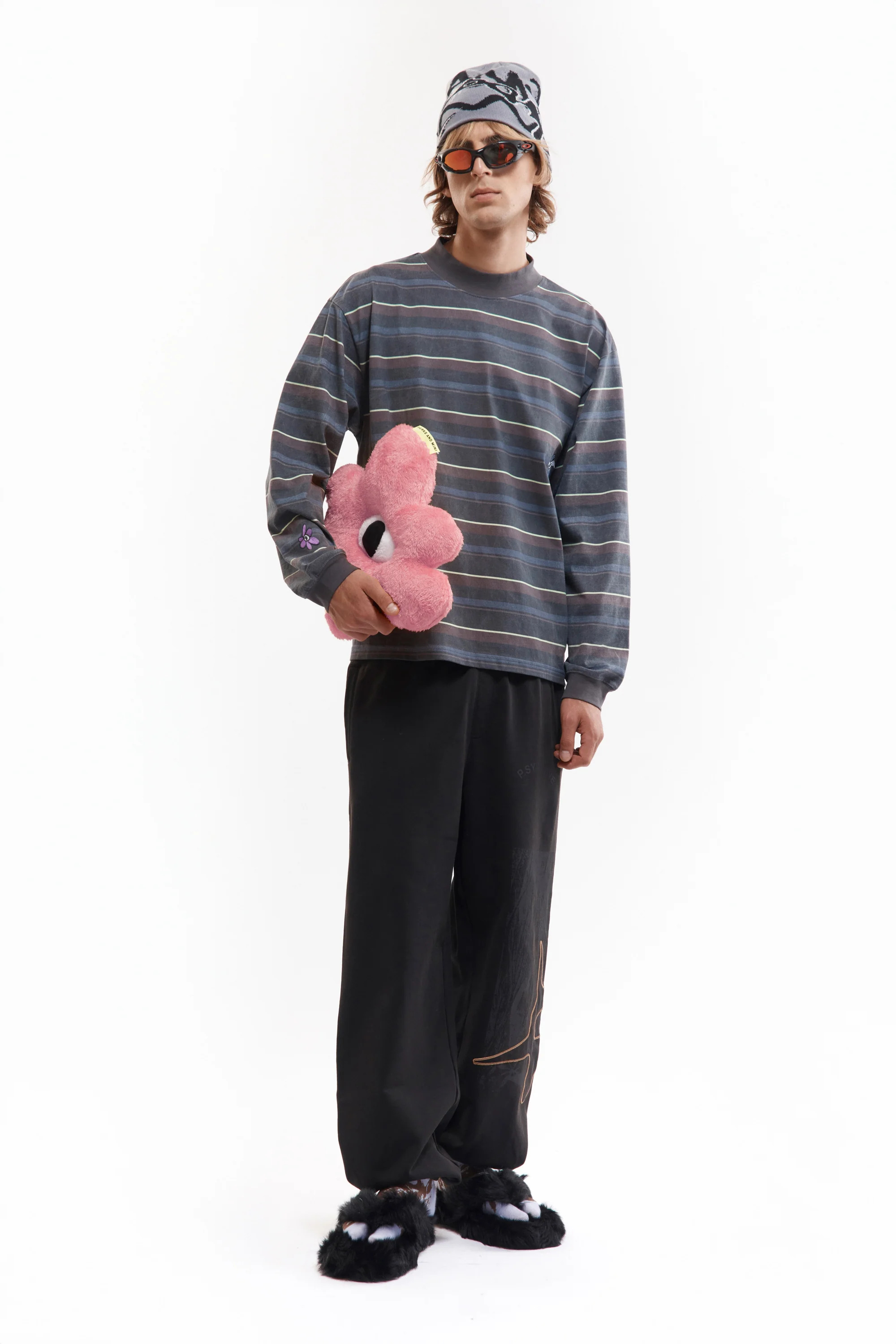 P.A.M.｜TWO MIL GESTURES PILLOW "PINK"