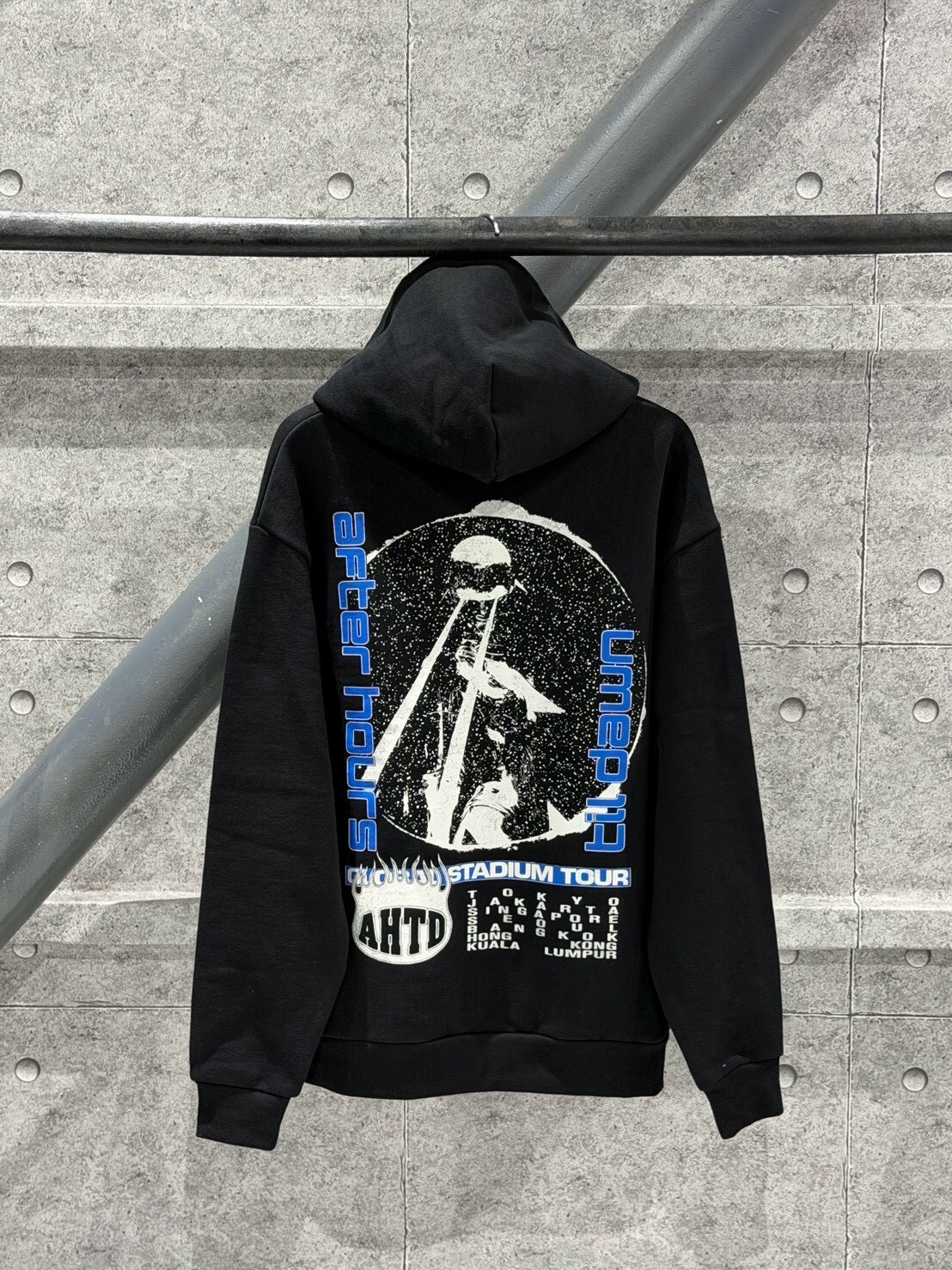 The Weeknd 世巡演唱會 空山基黑藍帽T 亞洲首爾場限定週邊《After Hours Til Dawn Tour》