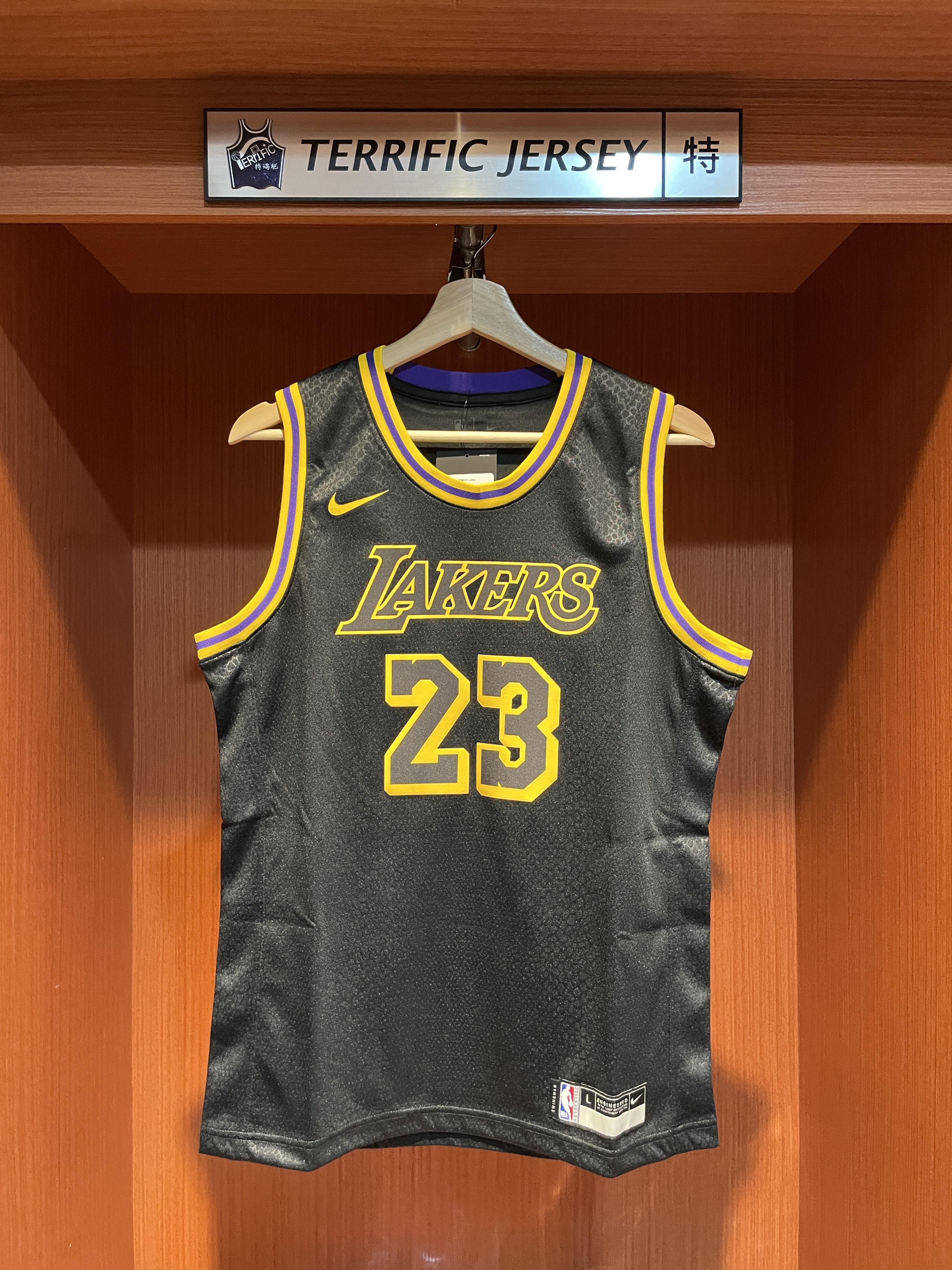 NBA球衣 Lebron James 洛杉磯湖人城市 蛇紋 17-18 City Nike Youth Swingman 球迷版 青年版 熱轉印 全新 泡泡園區 季後賽特別