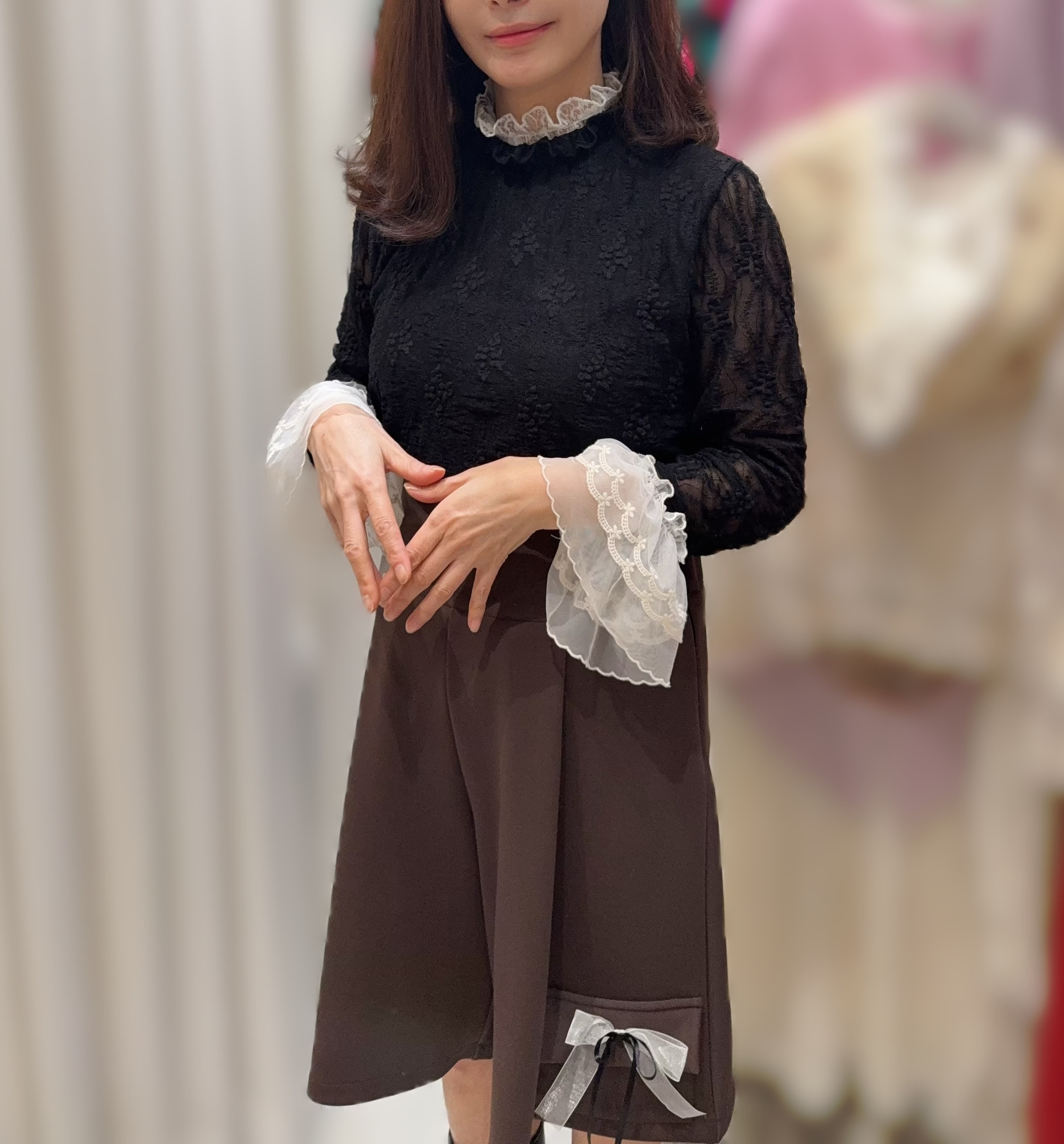 Y139  lace 襯衫 胸38 -44 長 21 .5  $539