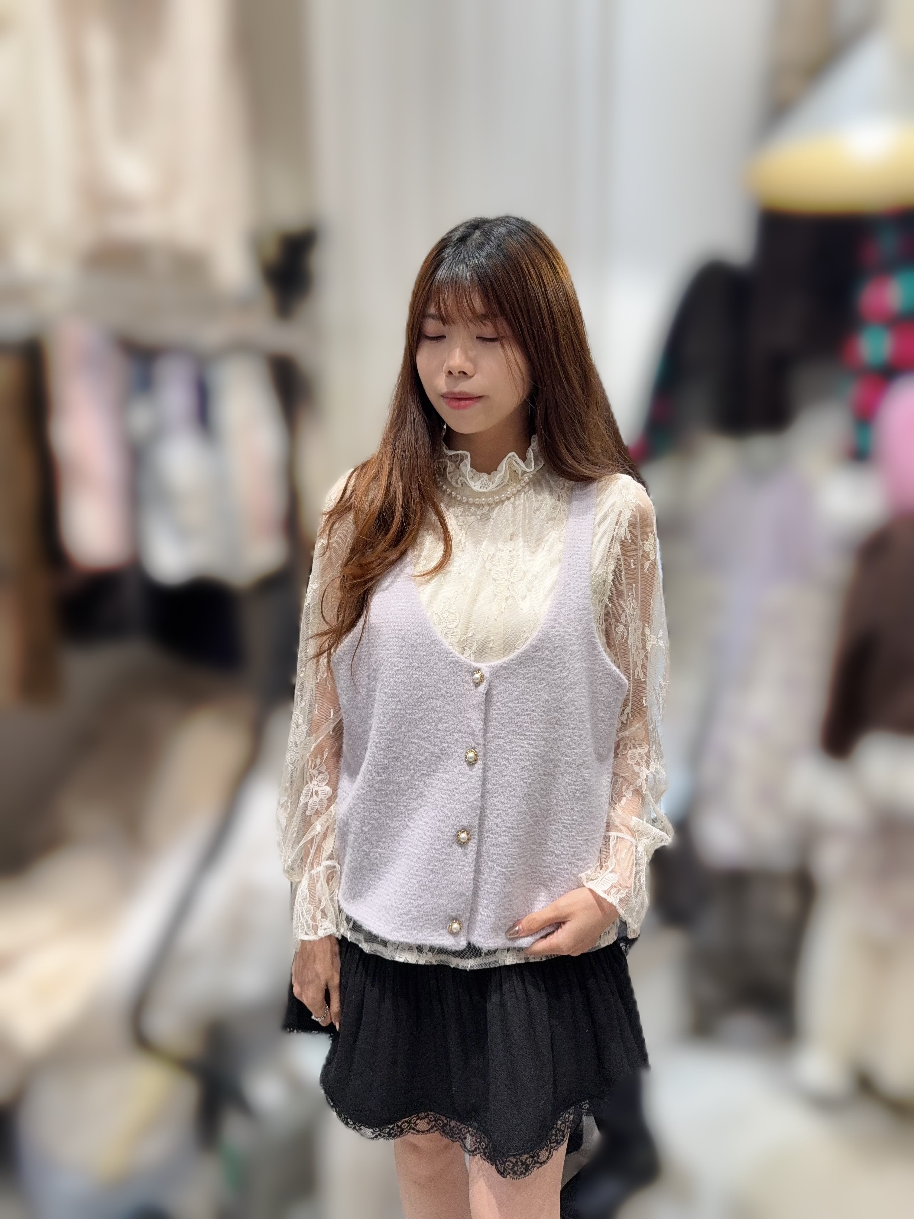 Y145  假兩件  30% 羊毛 胸 44 長23  $589  校長價