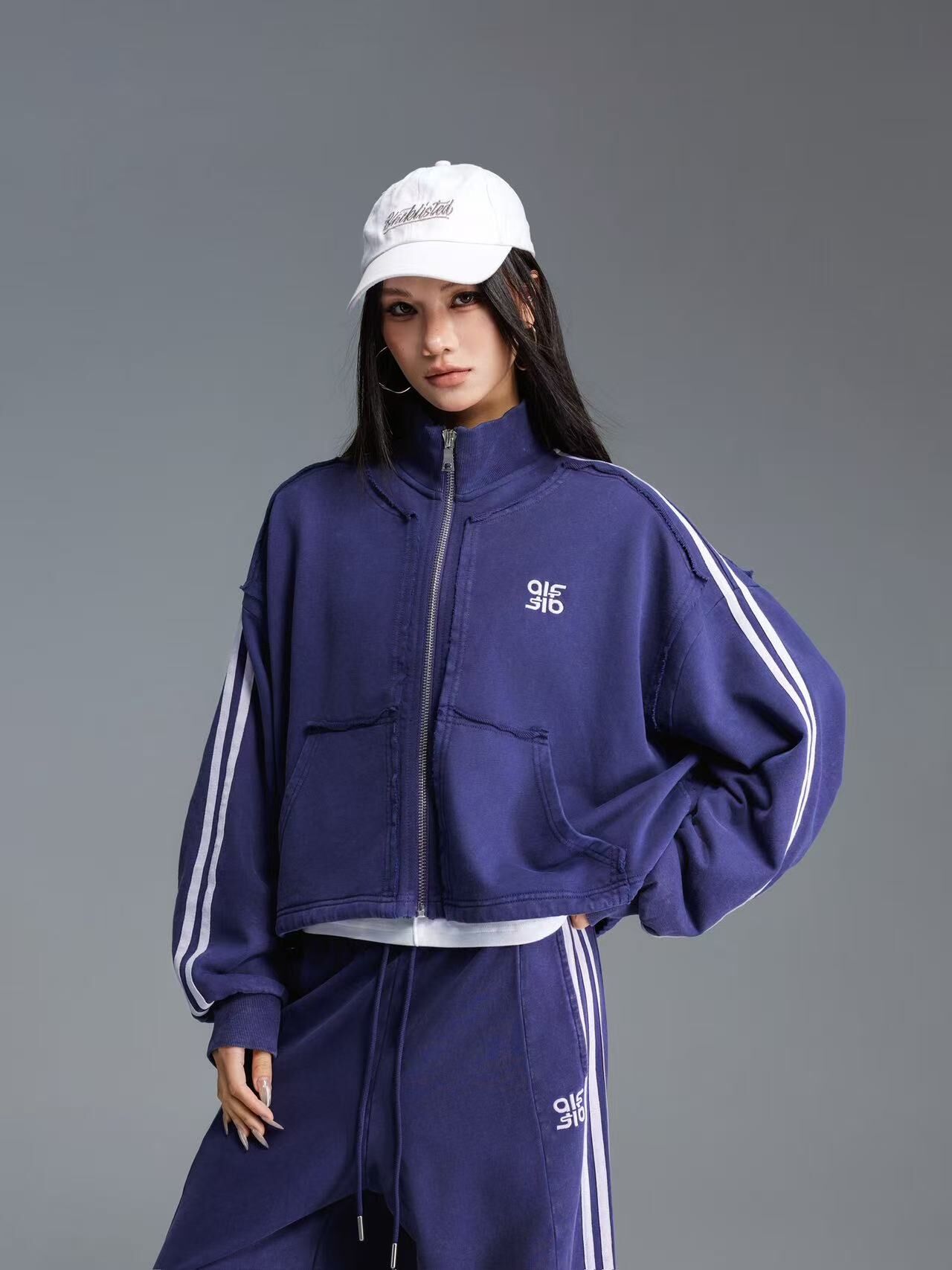 1019GZ33-GZTRIP-TUOGU-Jacket (A33 China Red / B33 Graphite Black / C33 Charcoal Grey / D33 Violet)