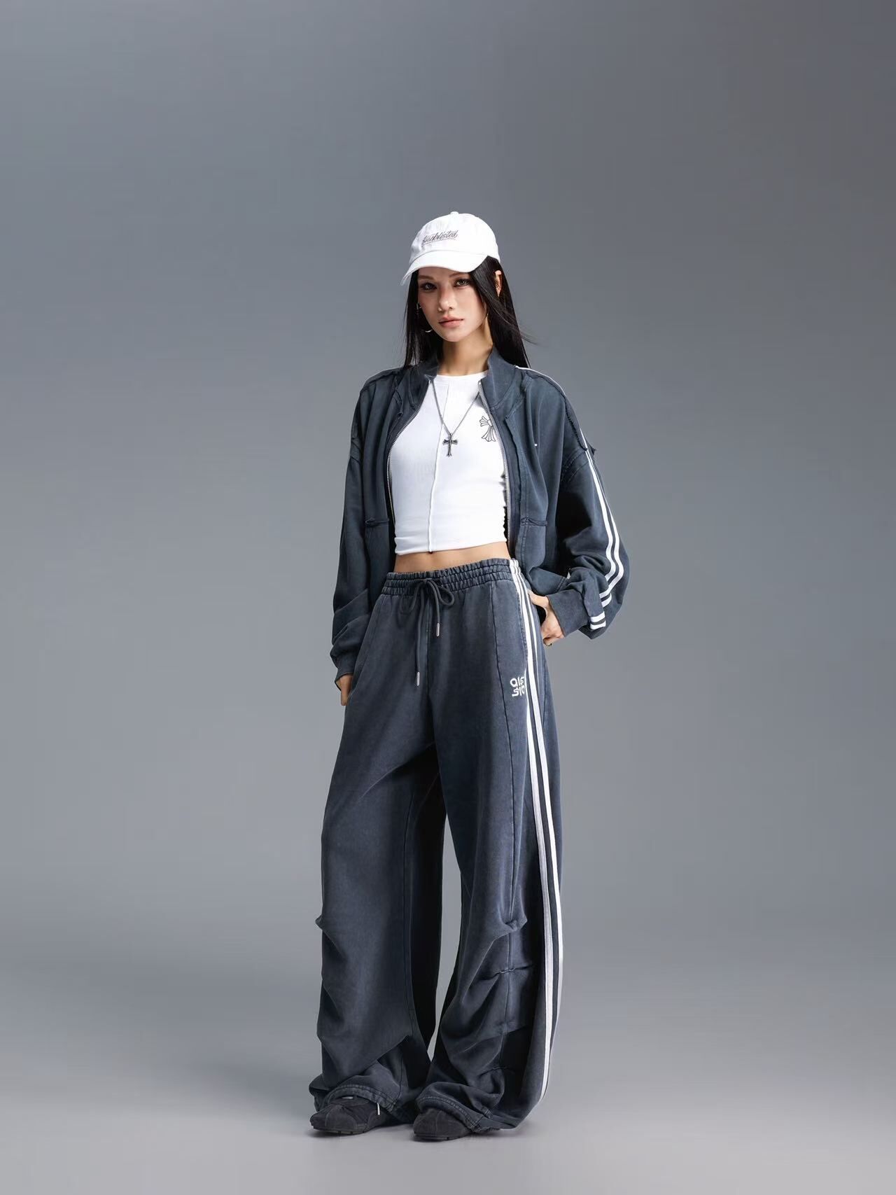 1019GZ34-GZTRIP-TUOGU-Casual Pants (A34 China Red / B34 Graphite Black / C34 Charcoal Grey / D34 Violet)