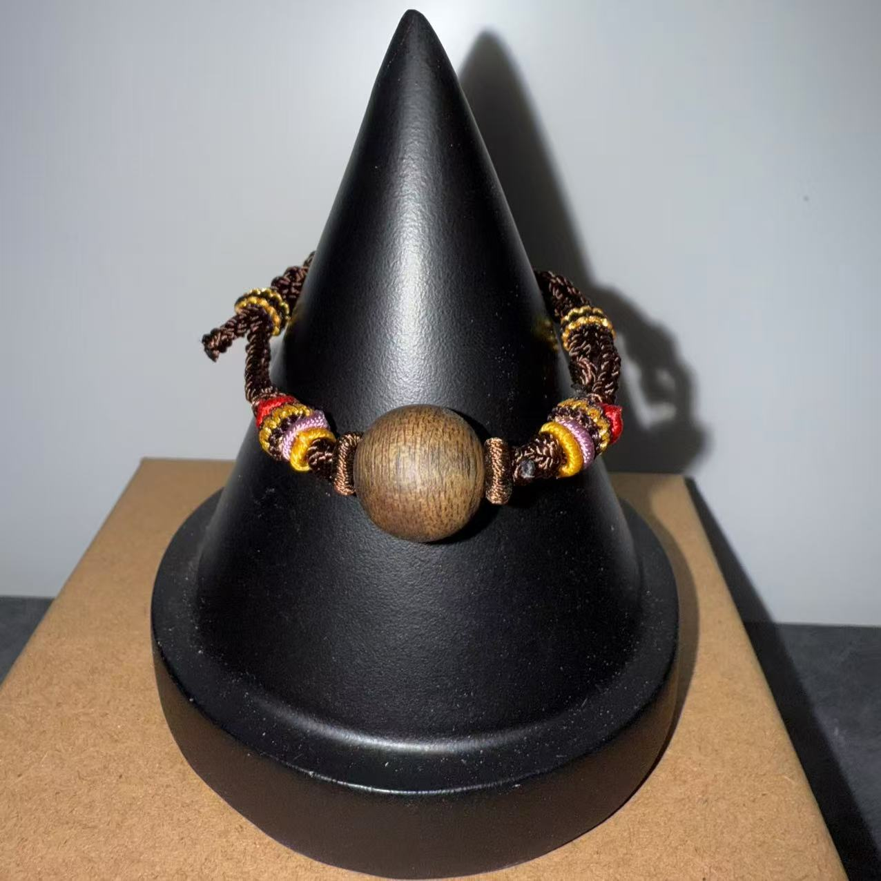 1021GZ49-GZTRIP-AGARWOOD-Value Nine-Tenths Sinking Kinam Bracelet - Black and Gold Style (B49)