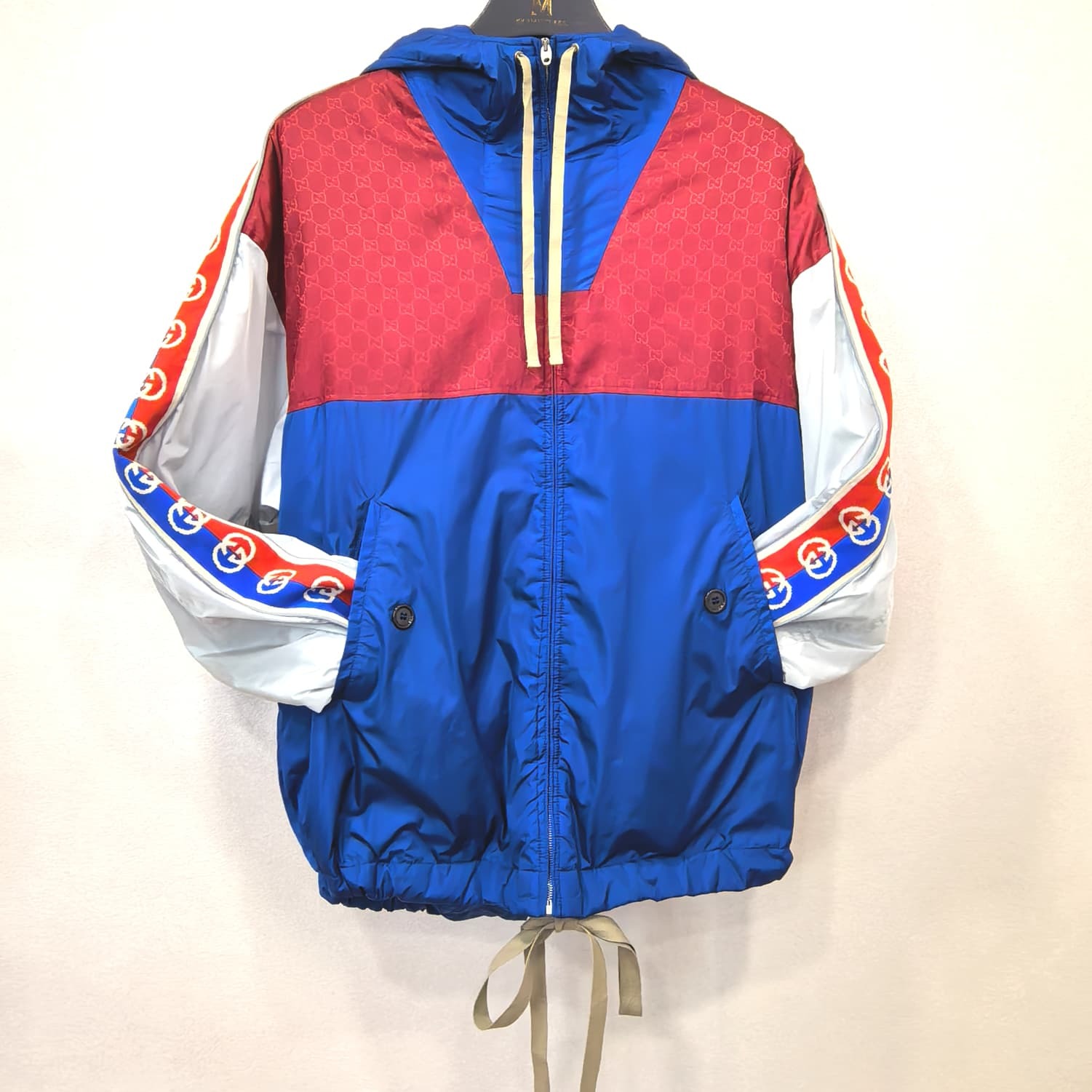 全新GUCCI 男士風衣48碼, 598722, ZADC9, 拼色GG圖騰, 連帽防風防水尼龍外套, #BRAND NEW #香榭站正品